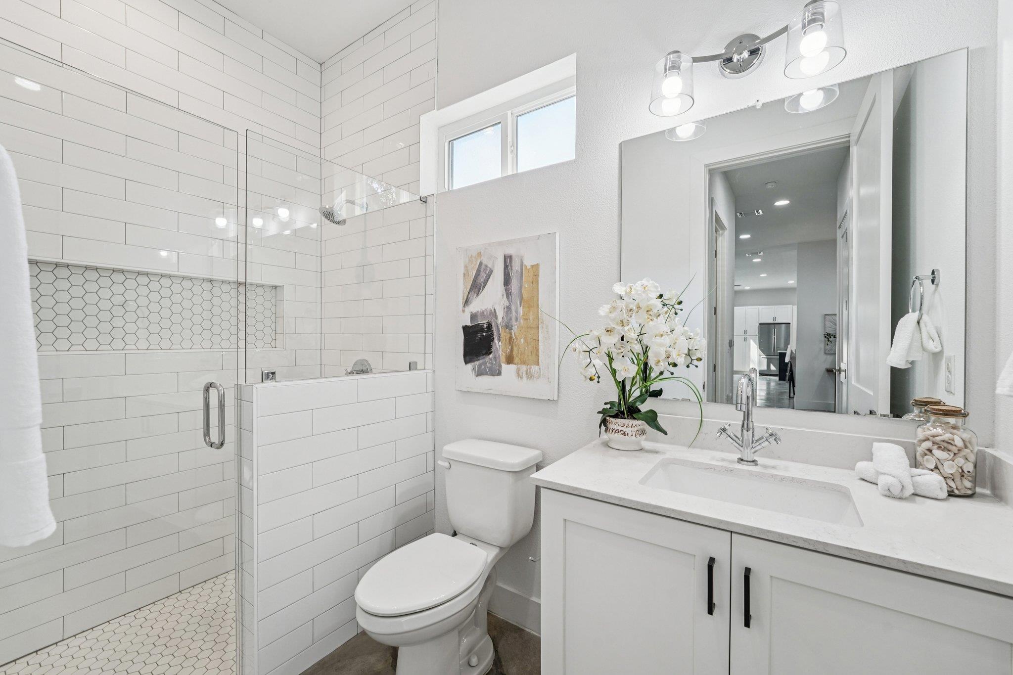 739 Gunter St # 1, Austin, TX 78702