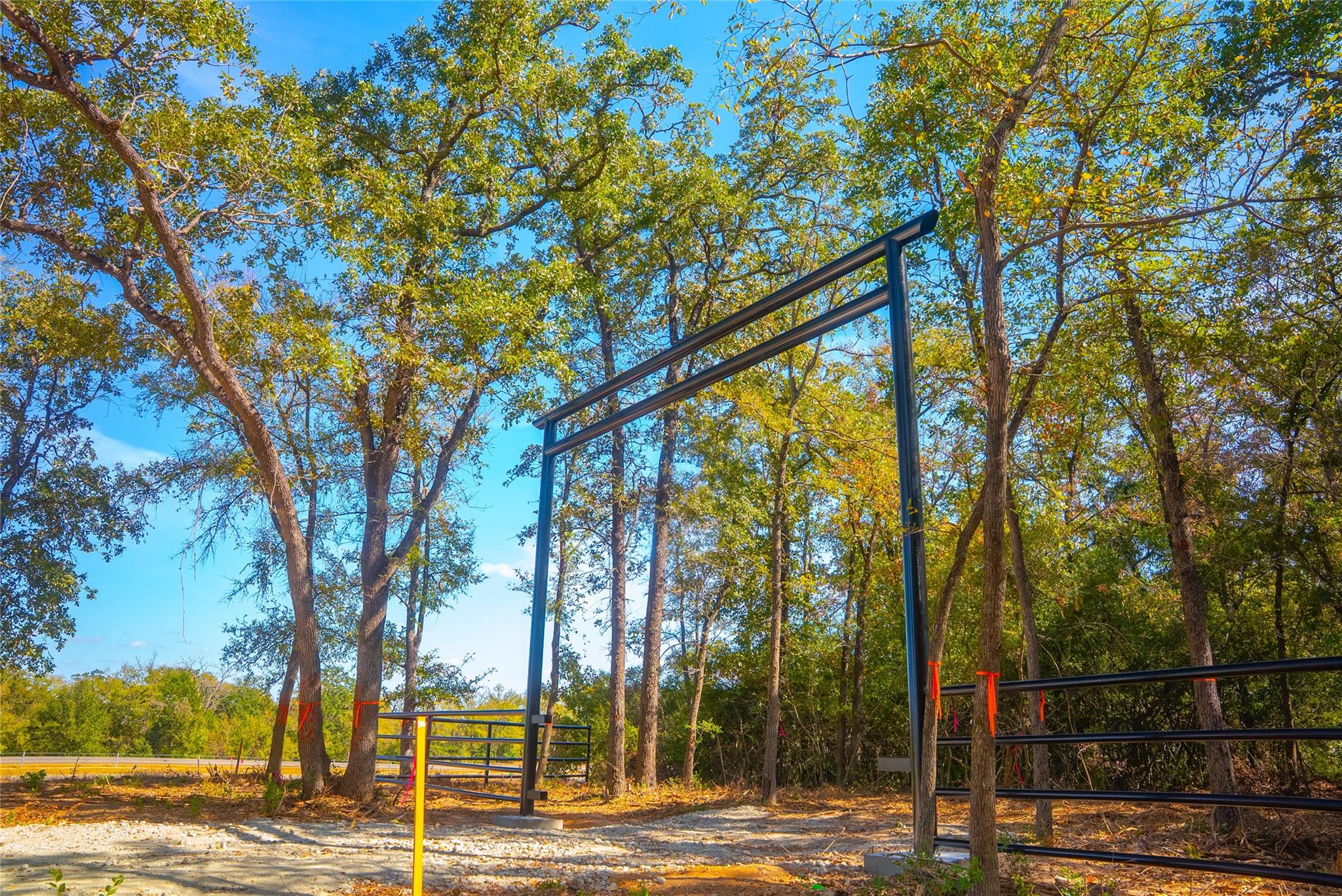 5131 N State Highway 6, Hearne, TX 77859