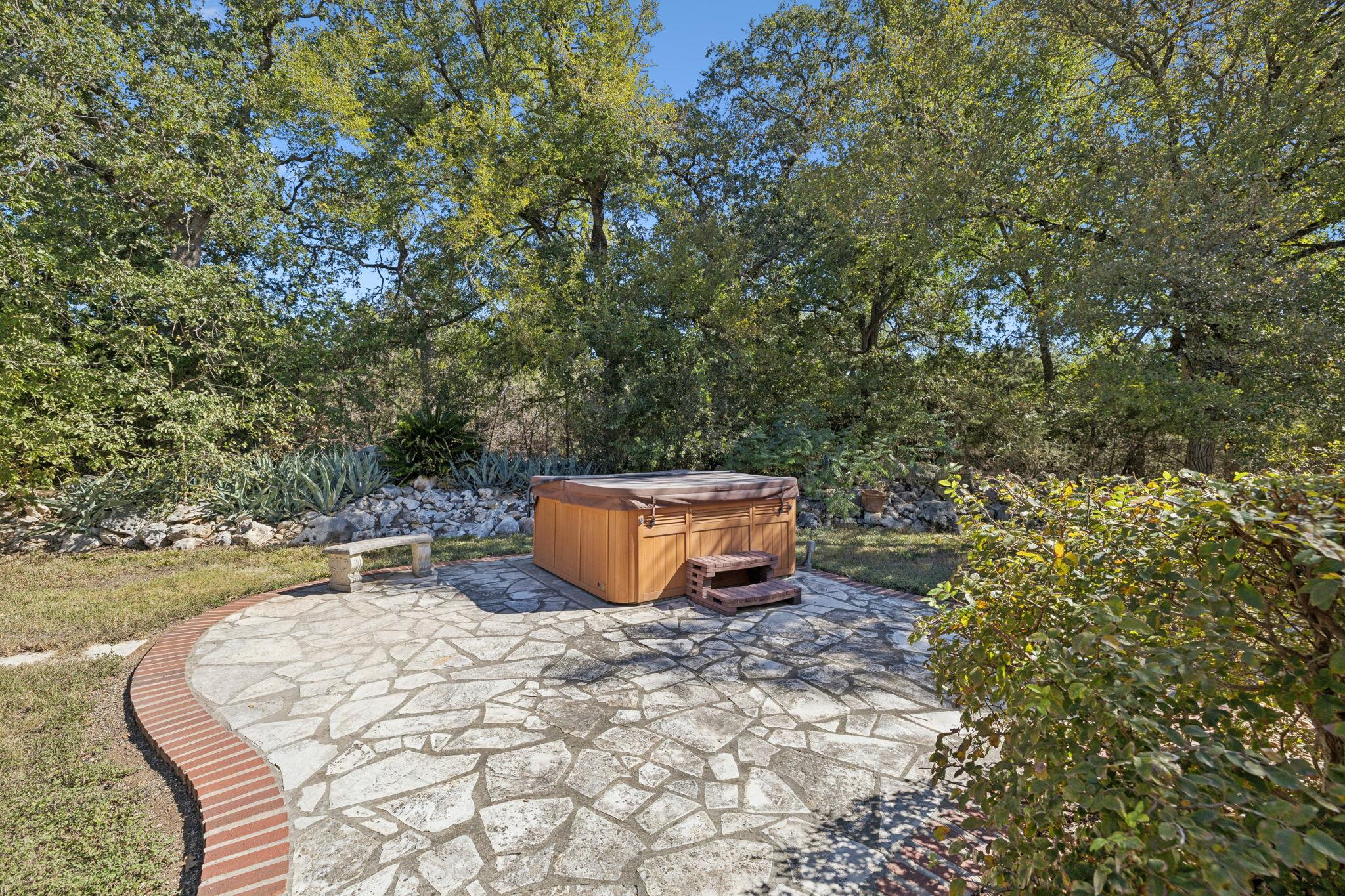 85 Rio Colorado Dr, Boerne, TX 78006