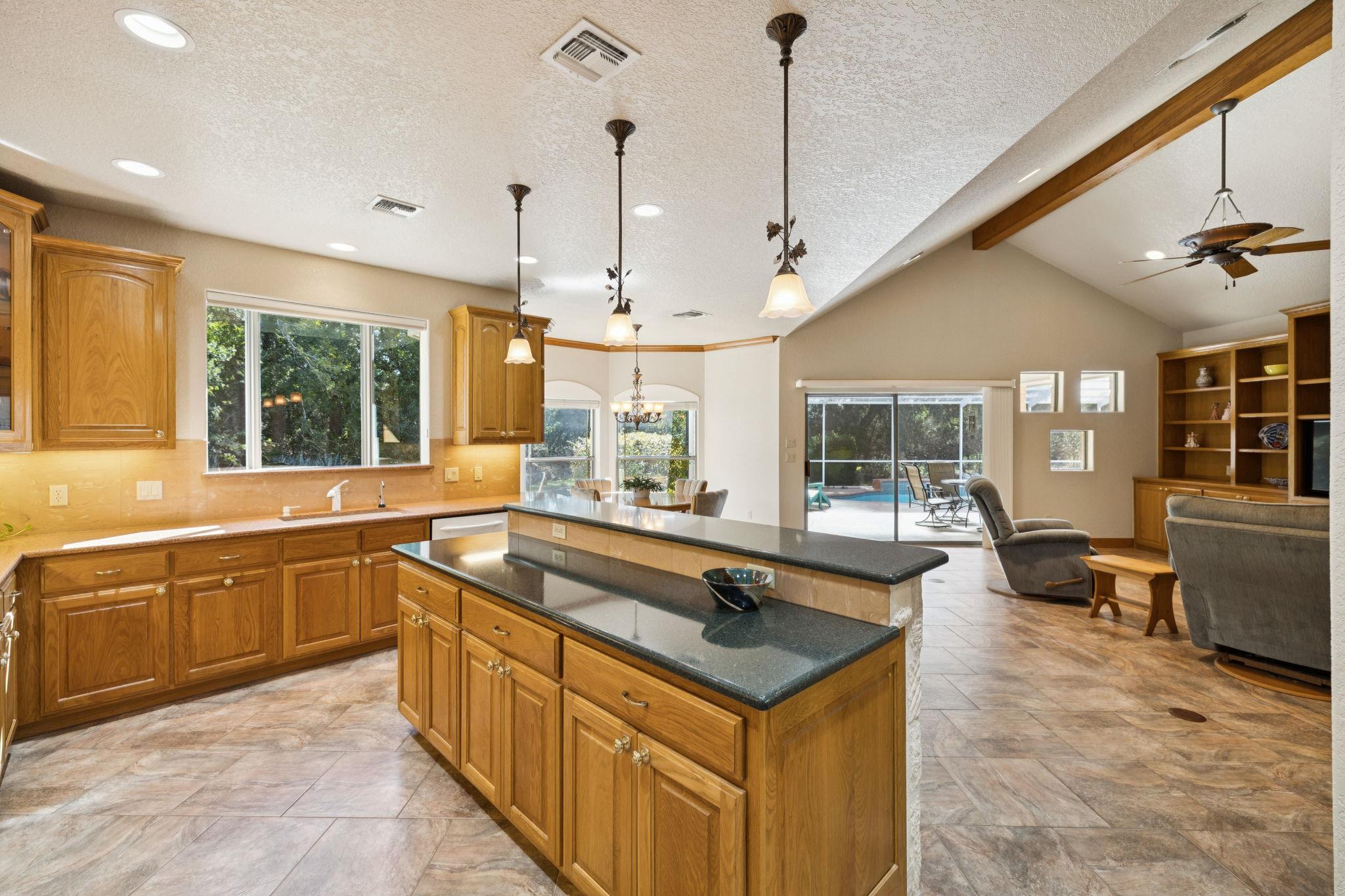 85 Rio Colorado Dr, Boerne, TX 78006