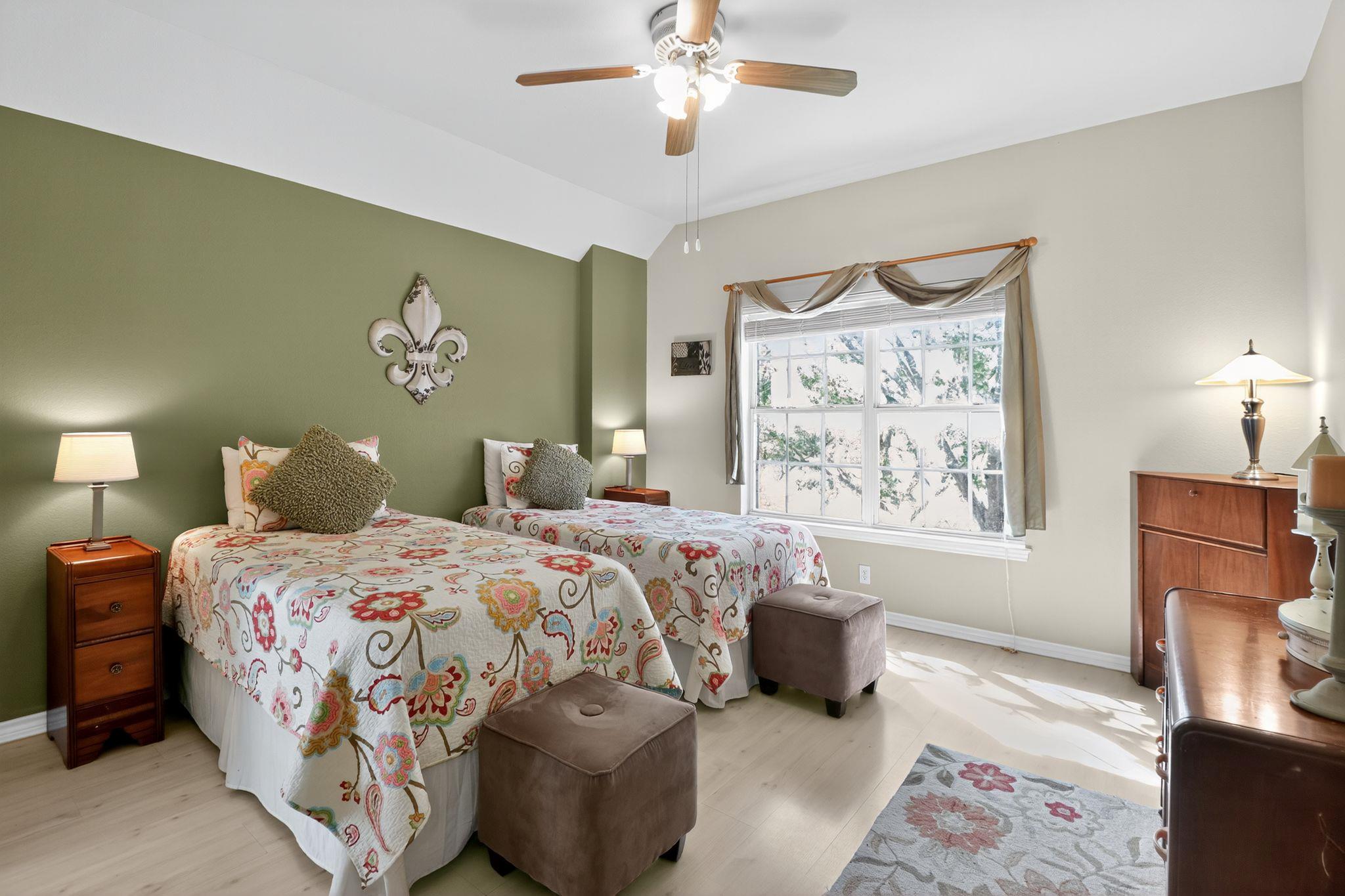 1122 Oaklands Dr, Round Rock, TX 78681