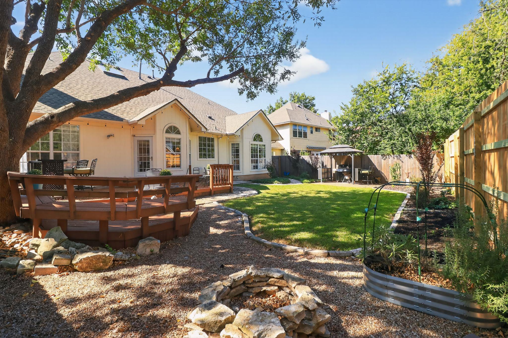 1122 Oaklands Dr, Round Rock, TX 78681