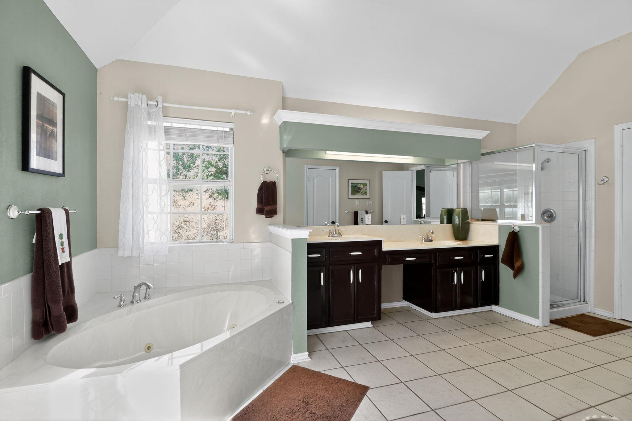 1122 Oaklands Dr, Round Rock, TX 78681