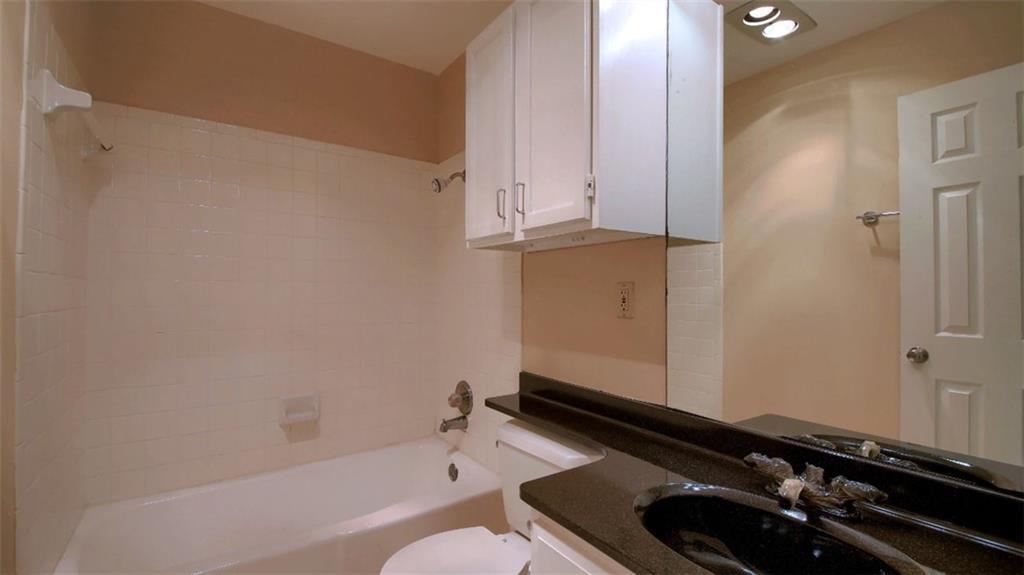 908 Poplar St # 203, Austin, TX 78705