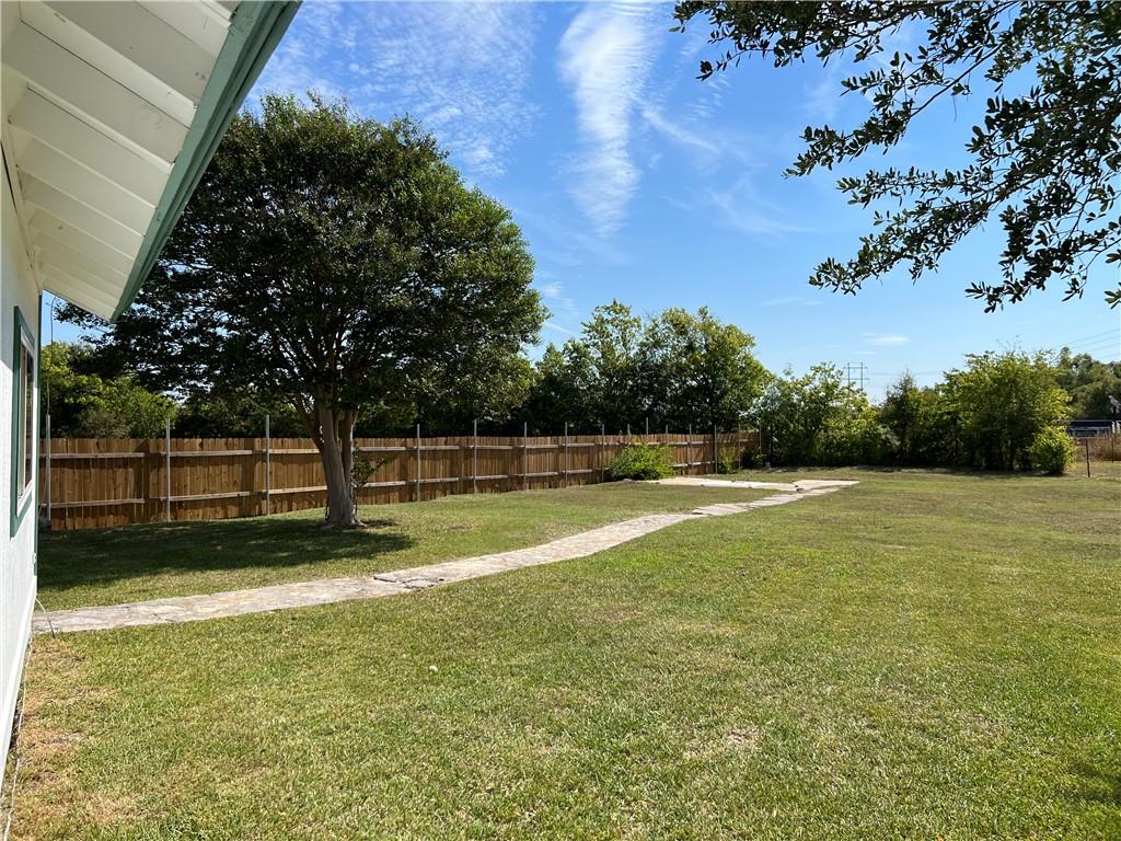 515 Bonita Vista Dr, Buda, TX 78610