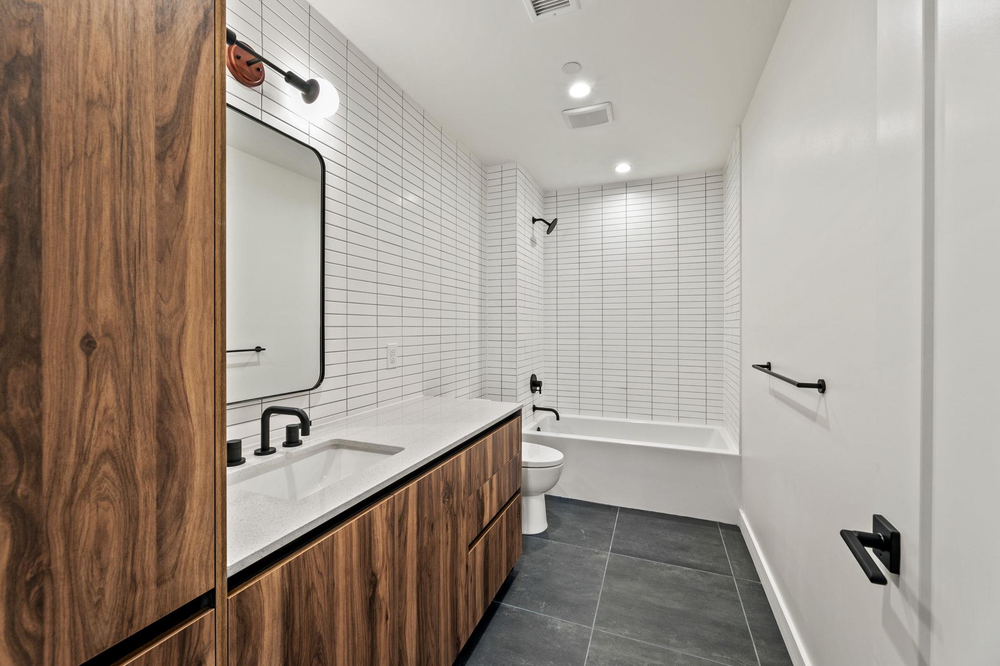 84 East Ave # 2108, Austin, TX 78701