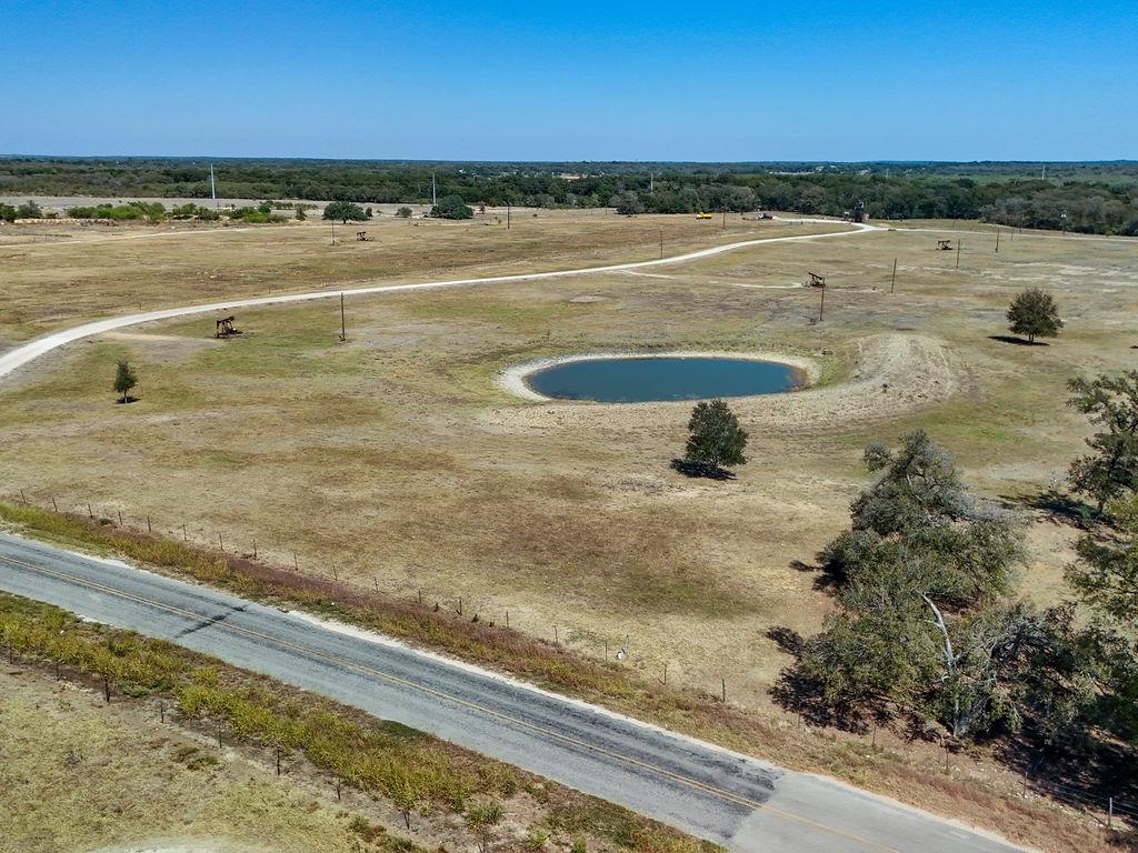 5400 Gander Slough Rd, Kingsbury, TX 78638