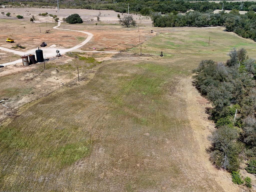 5400 Gander Slough Rd, Kingsbury, TX 78638