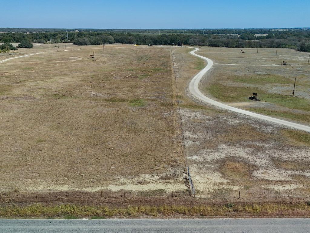 5400 Gander Slough Rd, Kingsbury, TX 78638