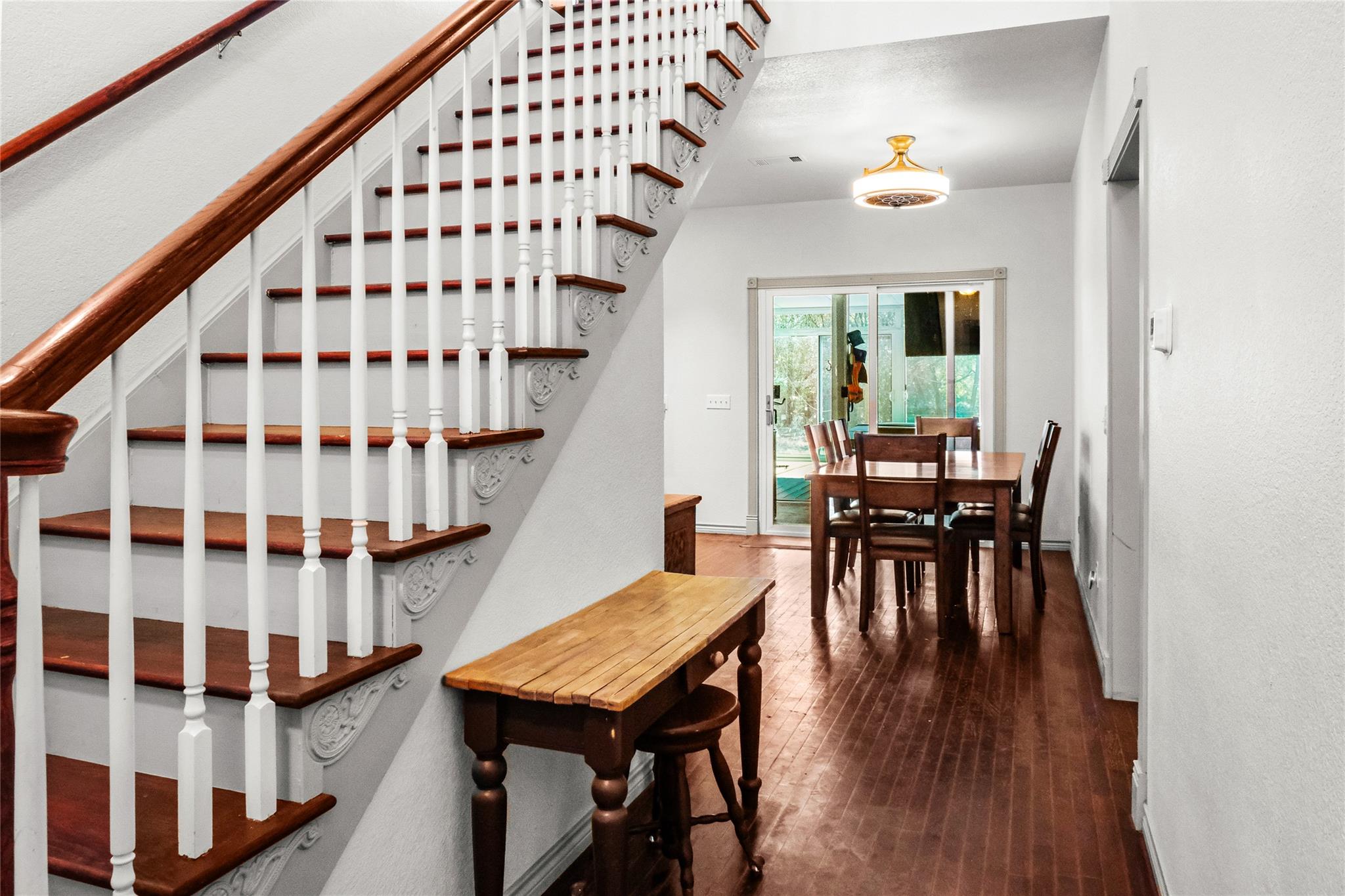 208 Sendero Cv, Cedar Creek, TX 78612