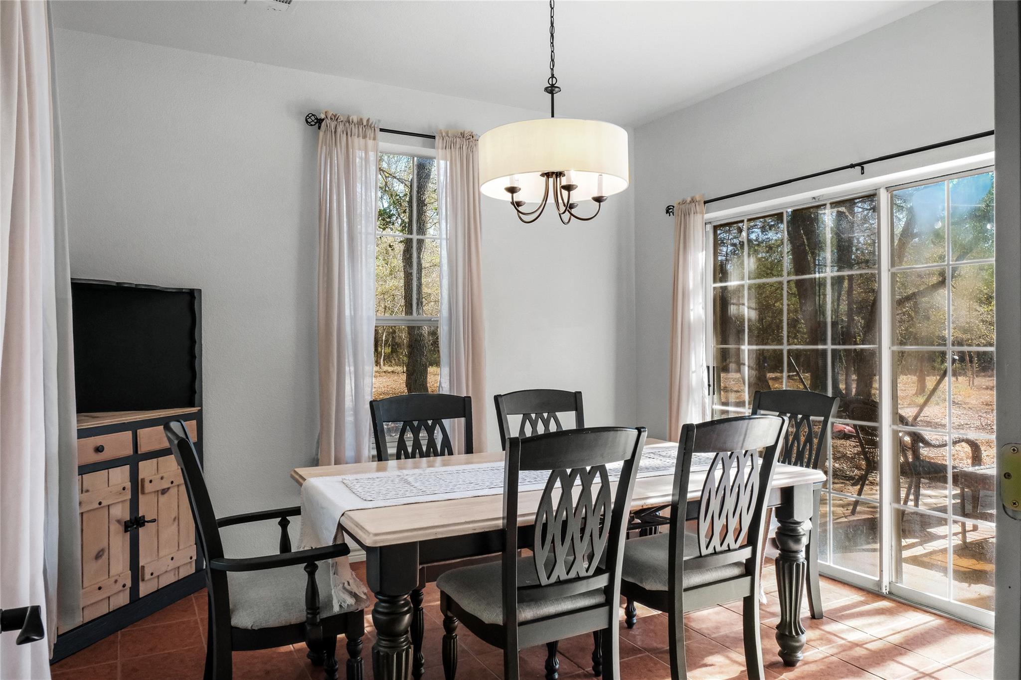 208 Sendero Cv, Cedar Creek, TX 78612