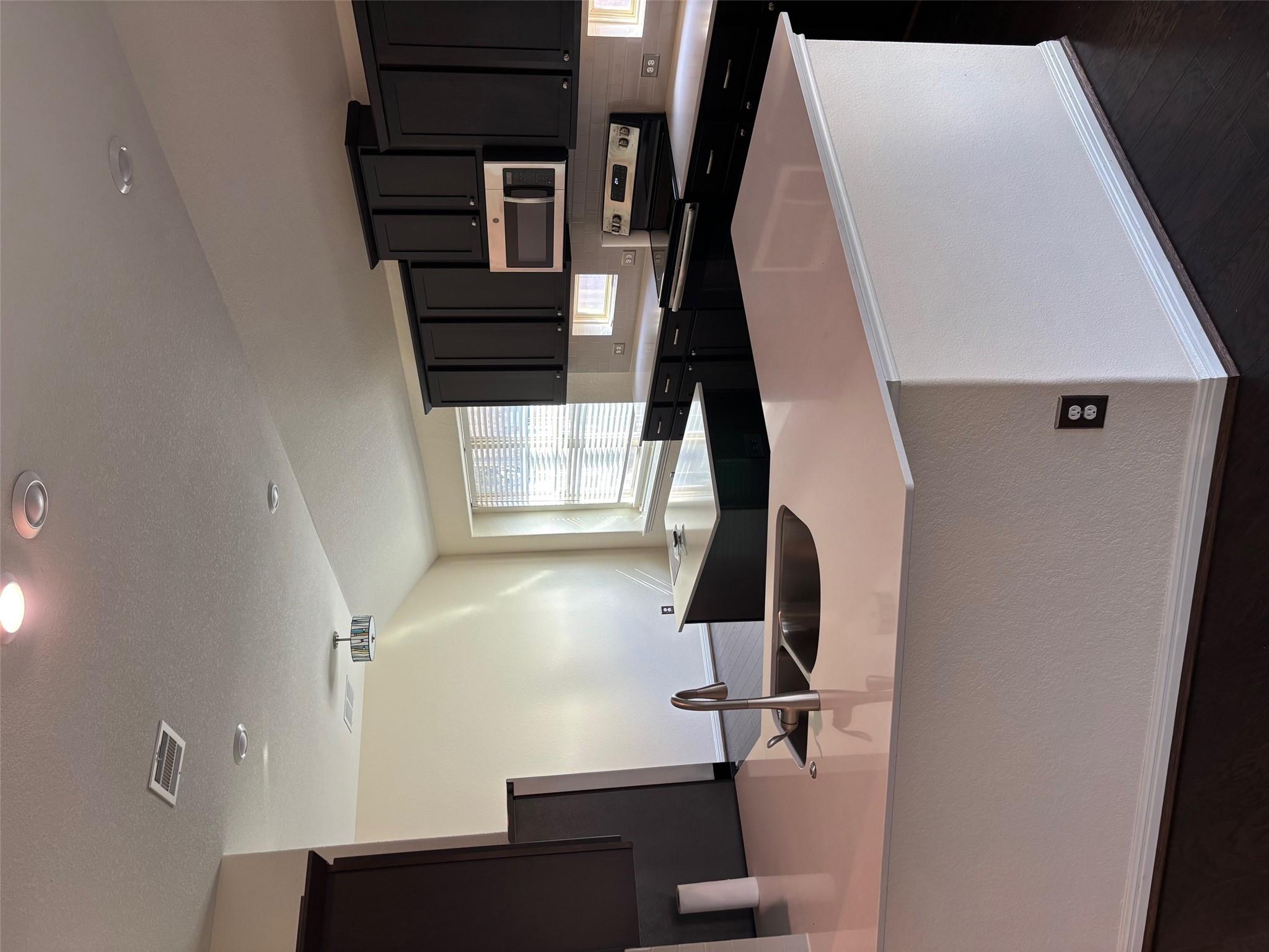 1421 Morning View Rd, Georgetown, TX 78628