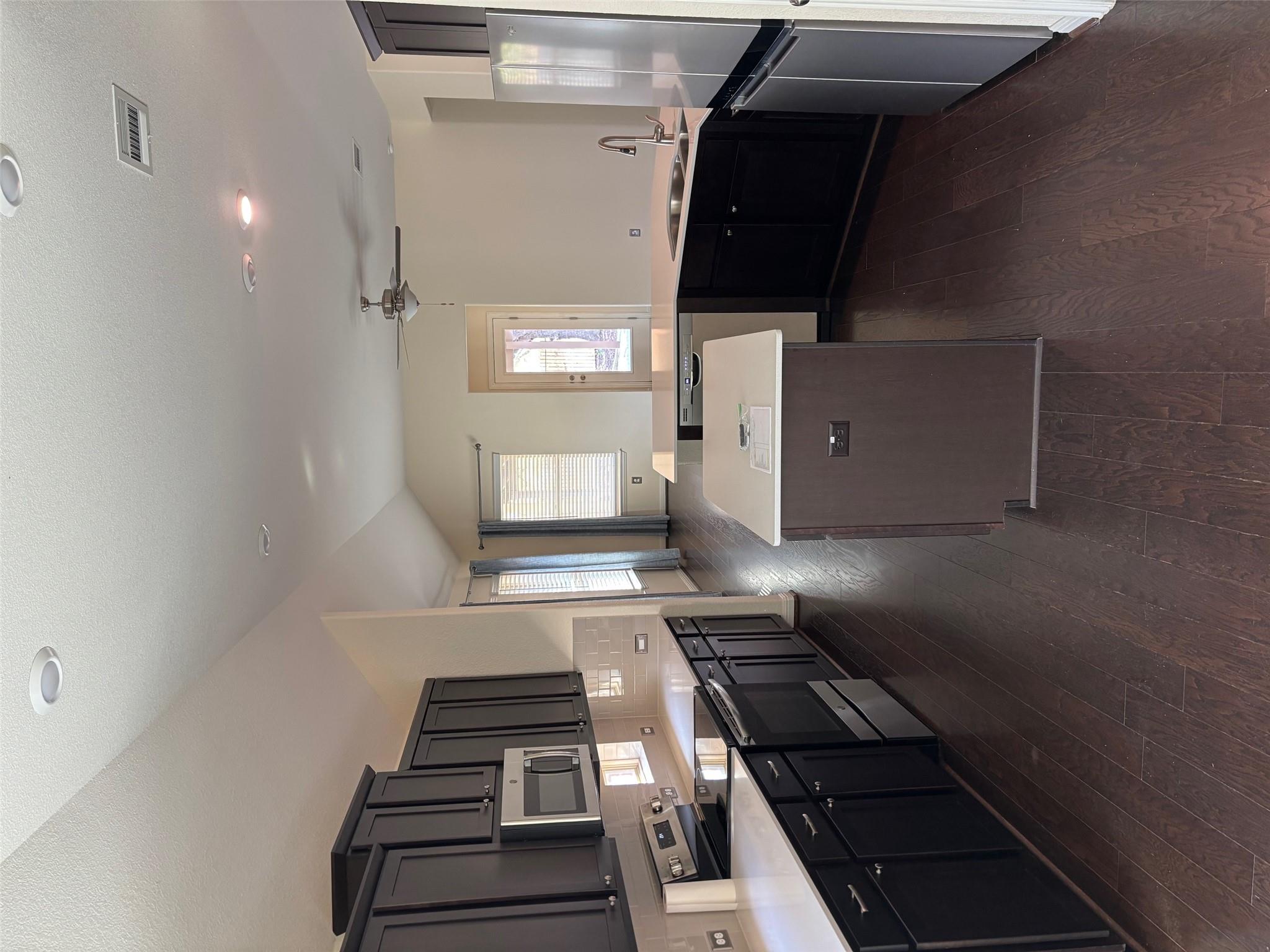 1421 Morning View Rd, Georgetown, TX 78628