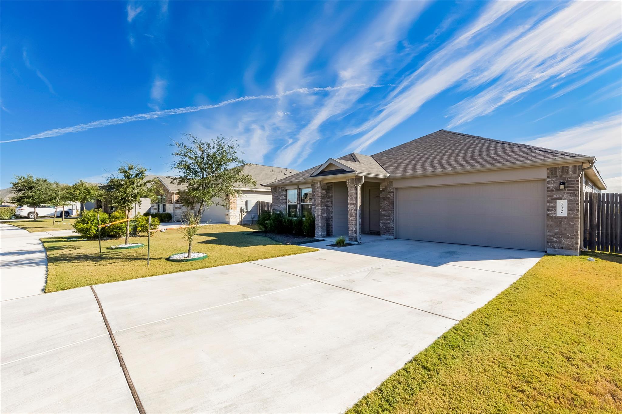 730 Carol Dr, Hutto, TX 78634