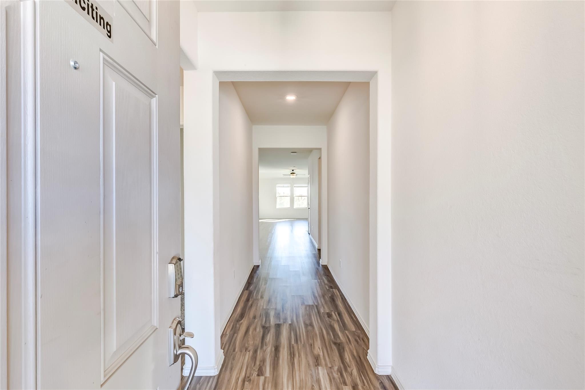 730 Carol Dr, Hutto, TX 78634