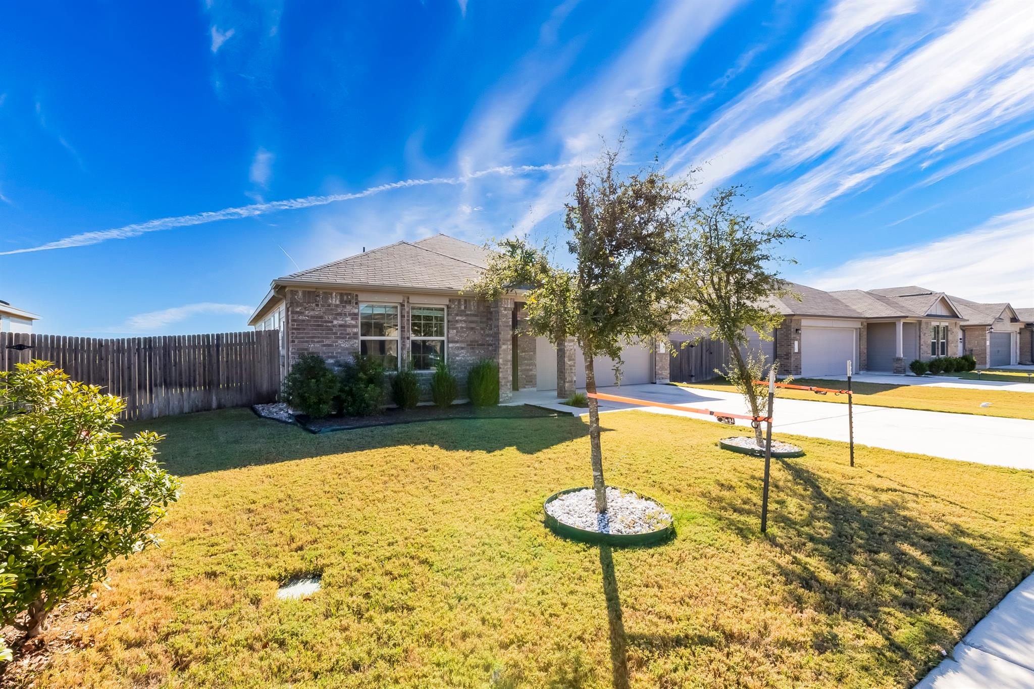 730 Carol Dr, Hutto, TX 78634