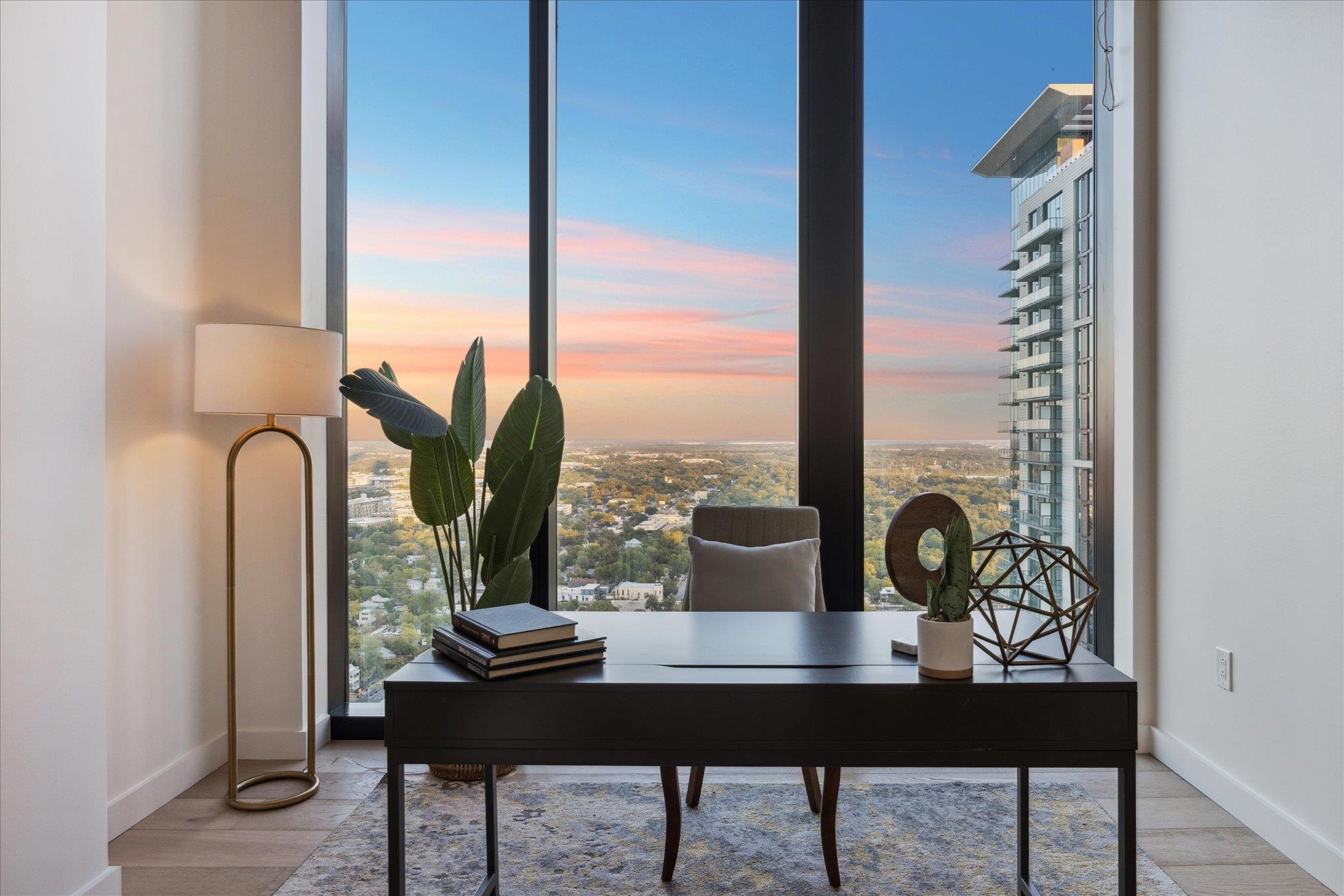 610 Davis St # 3102, Austin, TX 78701