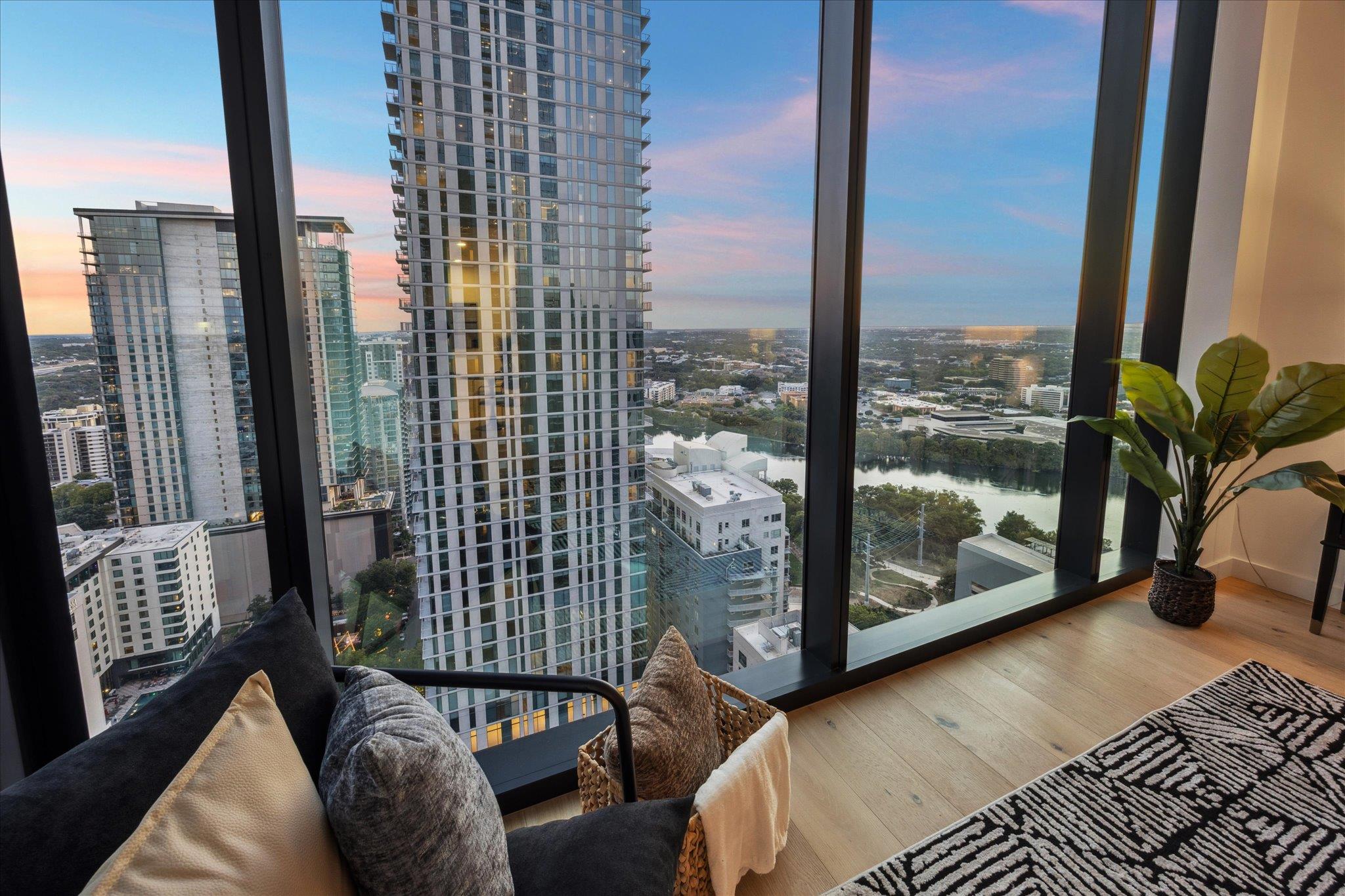 610 Davis St # 3102, Austin, TX 78701