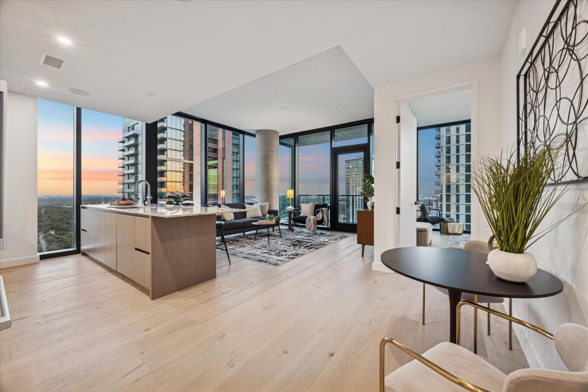 610 Davis St # 3102, Austin, TX 78701