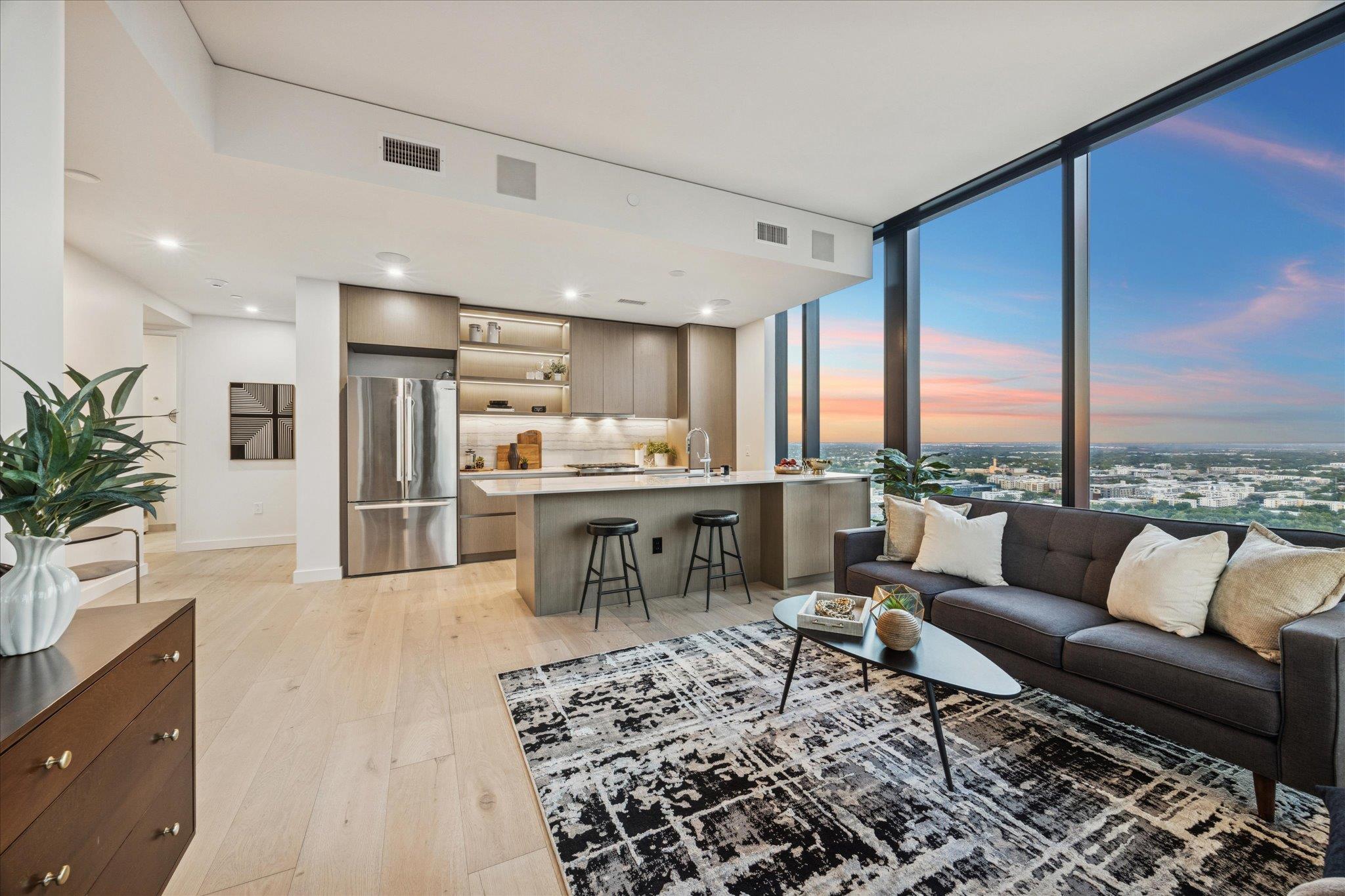 610 Davis St # 3102, Austin, TX 78701