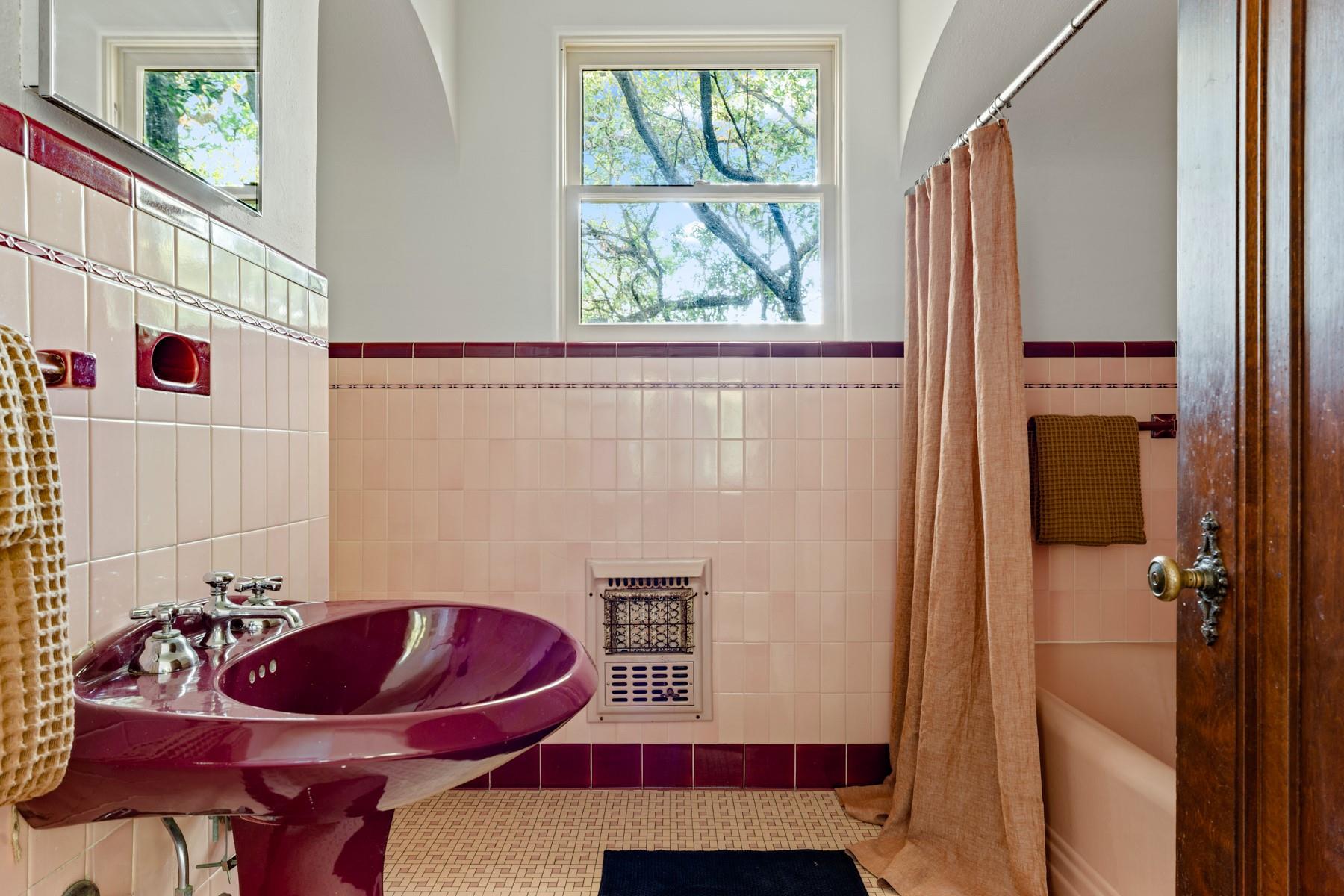 806 Rosedale Ter, Austin, TX 78704