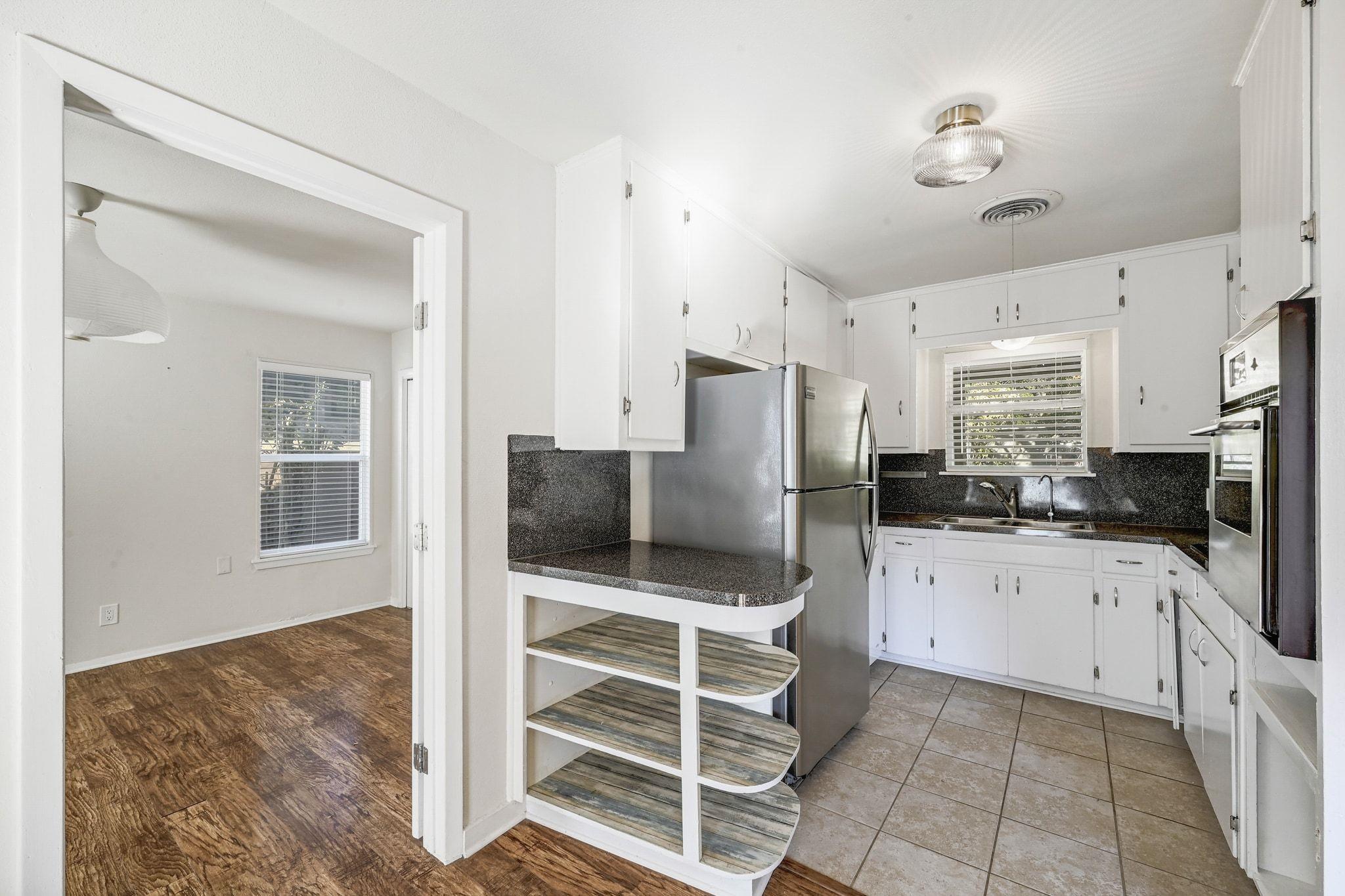 4701 SYLVANDALE Dr # 1, Austin, TX 78745