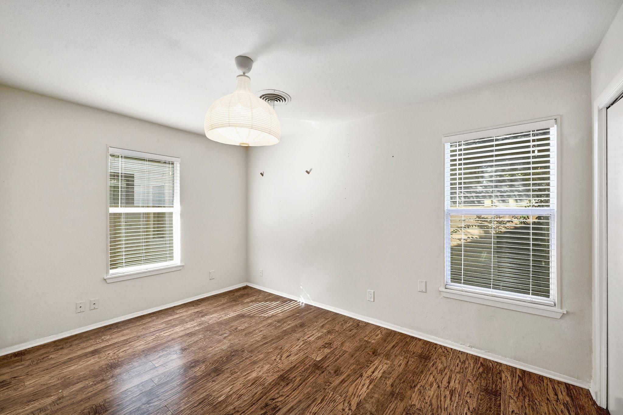 4701 SYLVANDALE Dr # 1, Austin, TX 78745