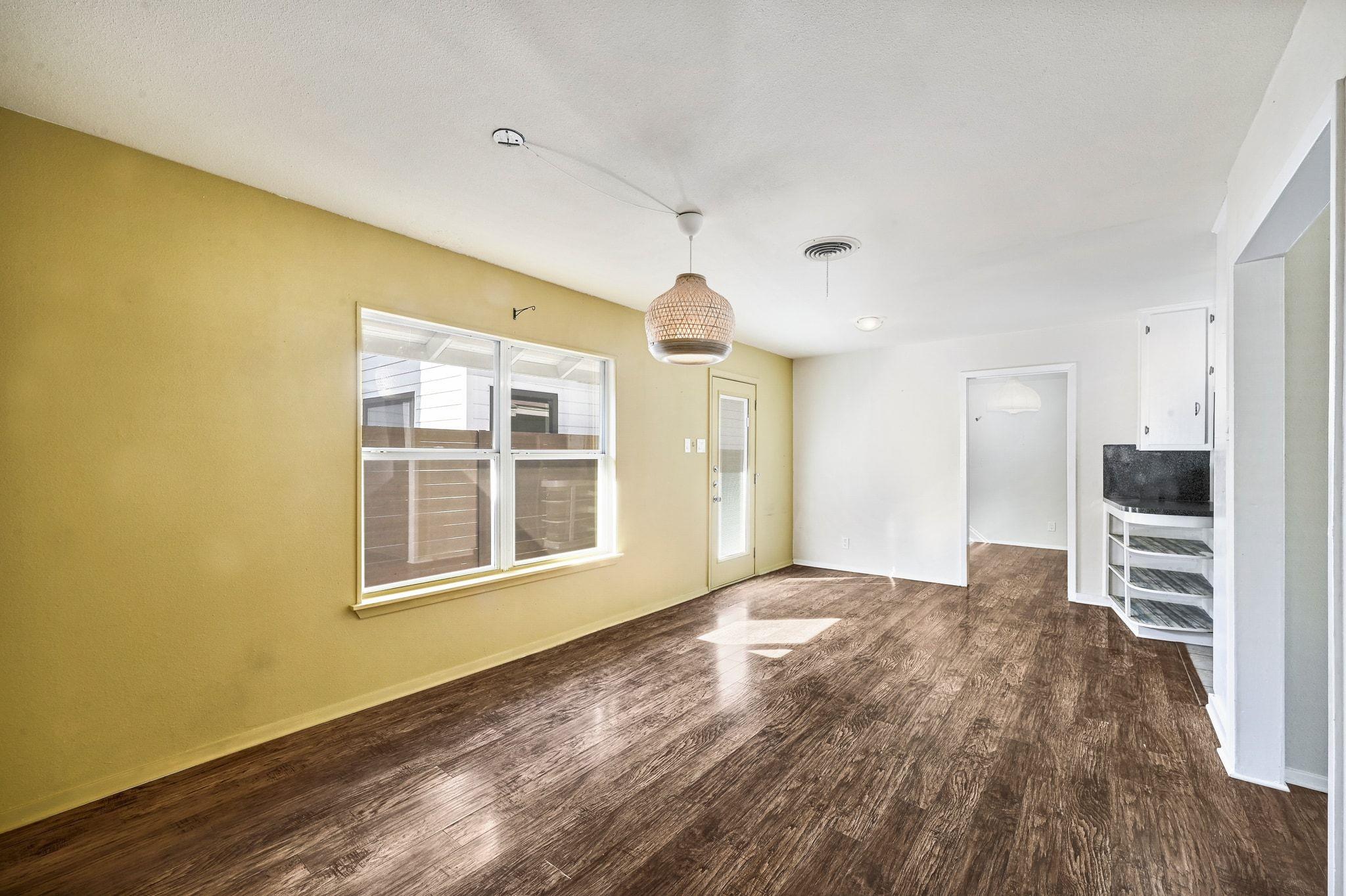 4701 SYLVANDALE Dr # 1, Austin, TX 78745