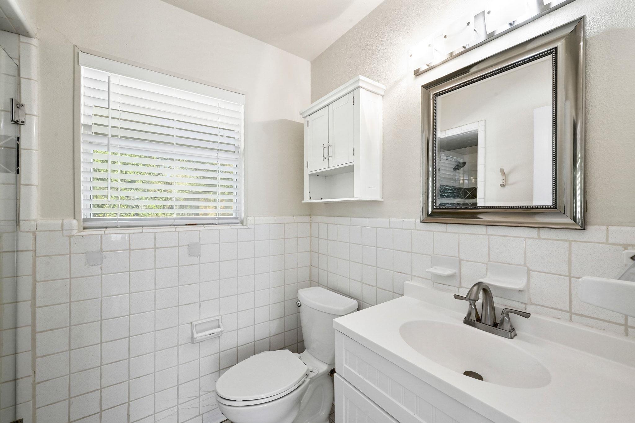 4701 SYLVANDALE Dr # 1, Austin, TX 78745