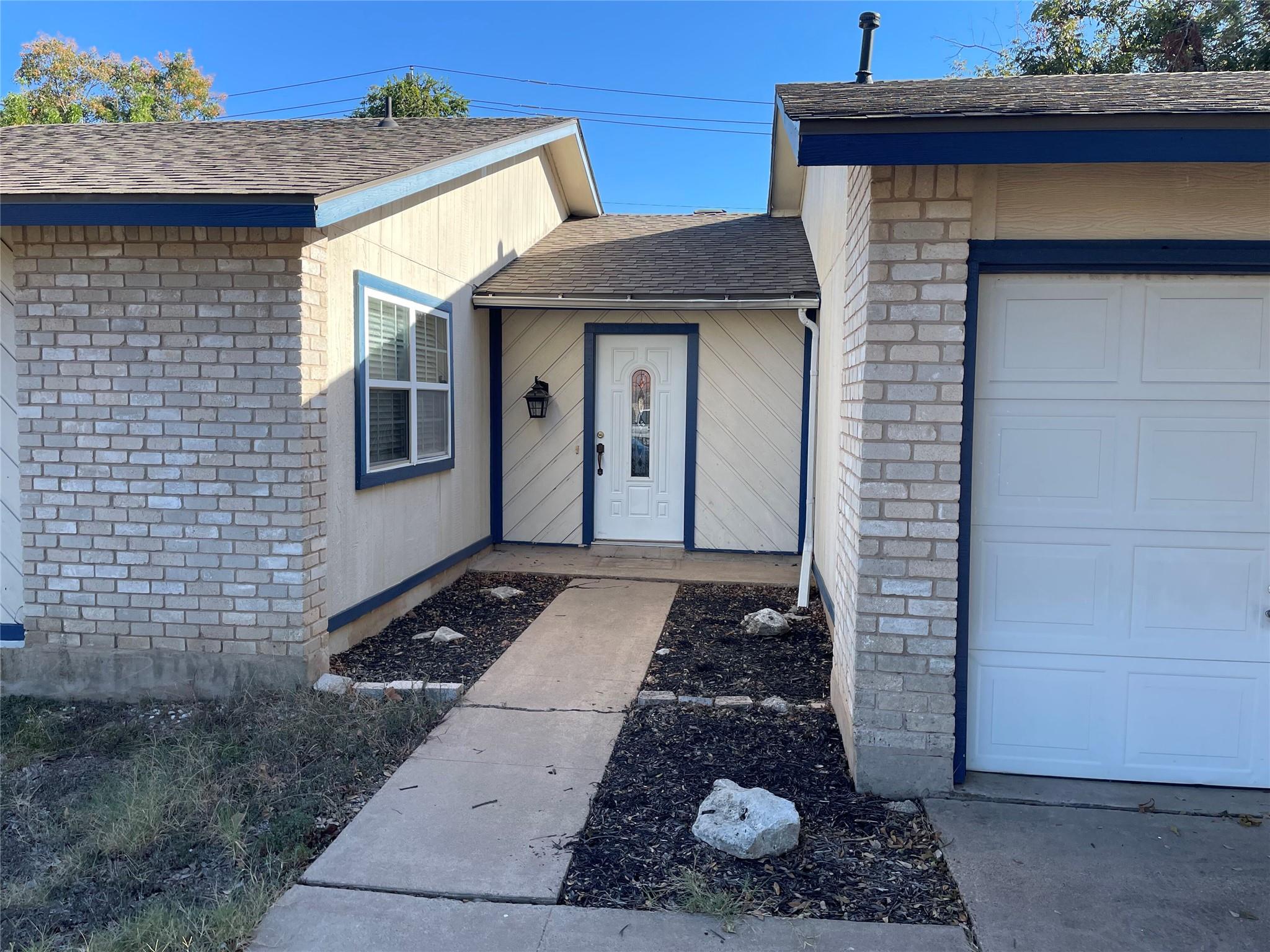 12013 Swallow Dr, Austin, TX 78750