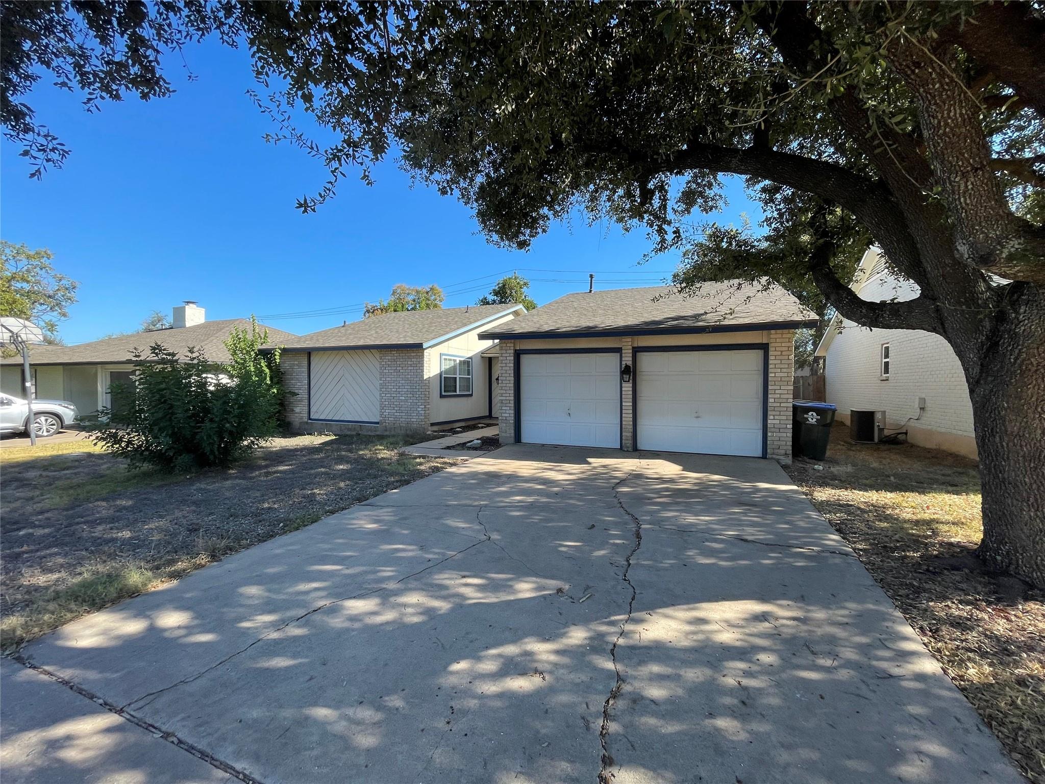 12013 Swallow Dr, Austin, TX 78750