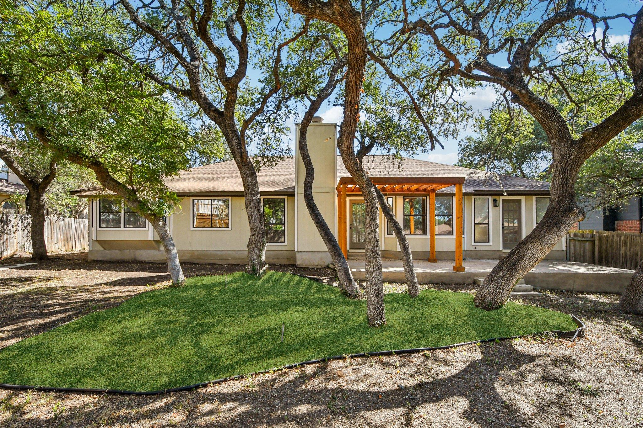 10502 Scotland Well Dr, Austin, TX 78750