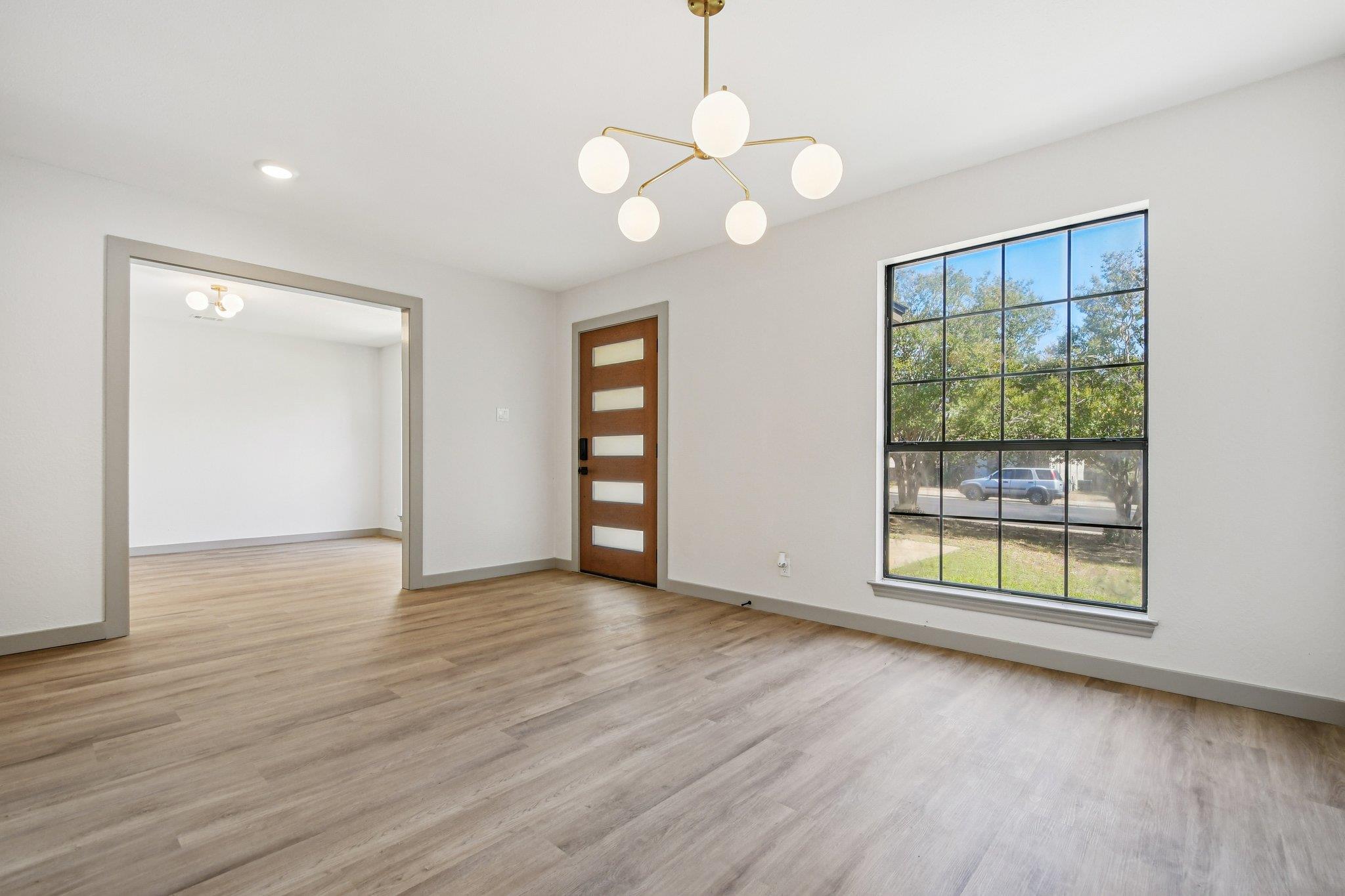 10502 Scotland Well Dr, Austin, TX 78750