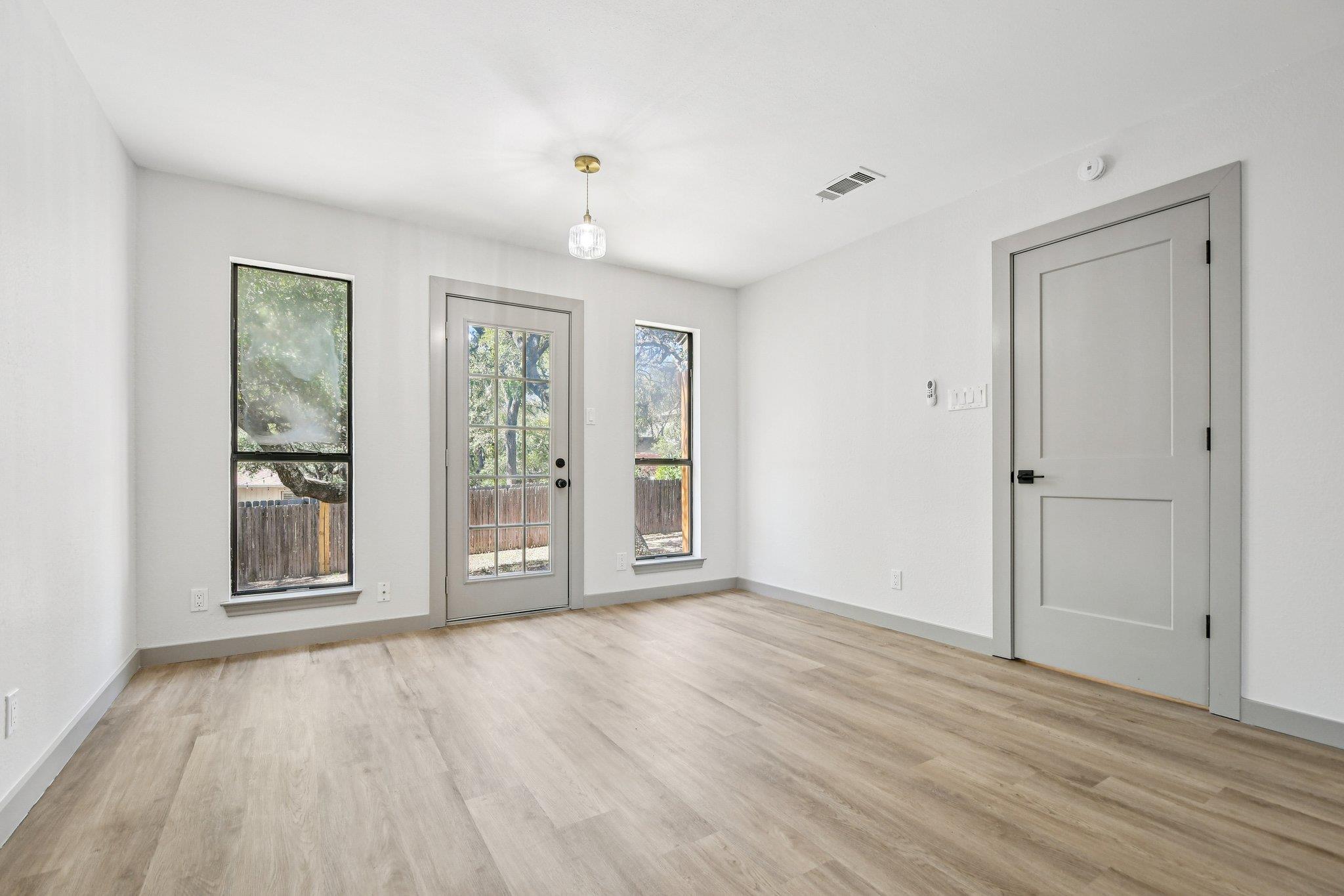 10502 Scotland Well Dr, Austin, TX 78750