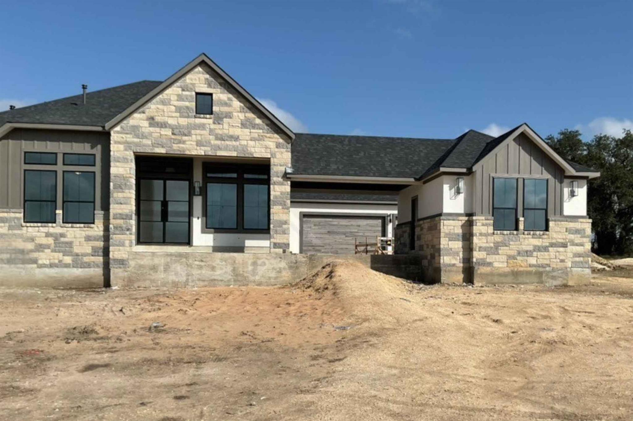 1400 Paxton Ln, Florence, TX 76527