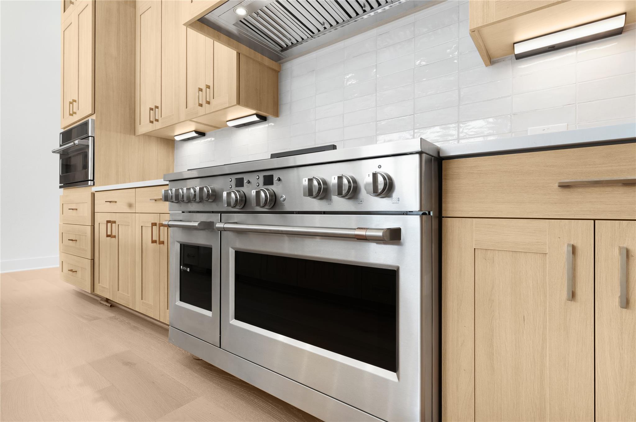 1400 Paxton Ln, Florence, TX 76527