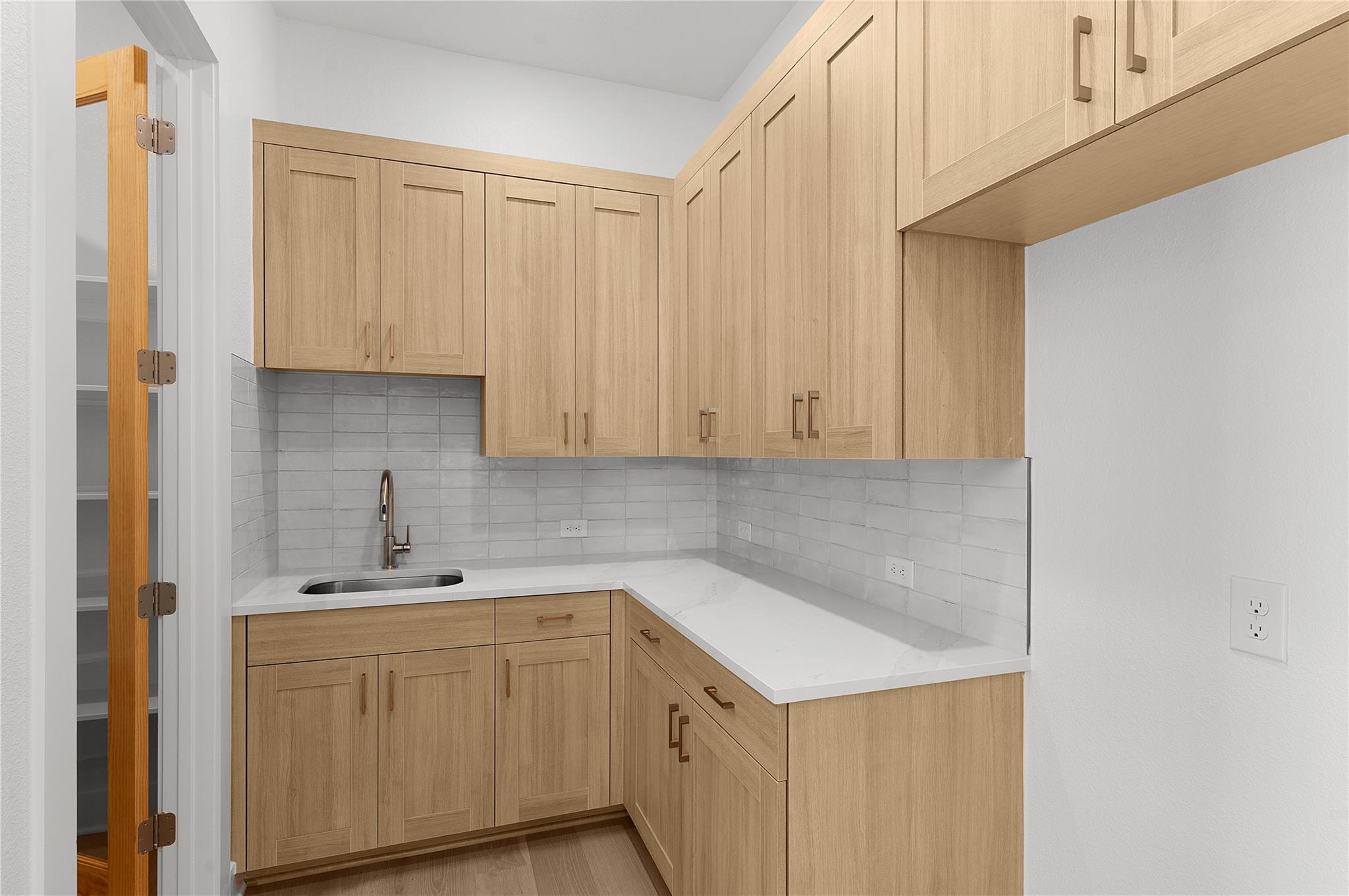 1400 Paxton Ln, Florence, TX 76527