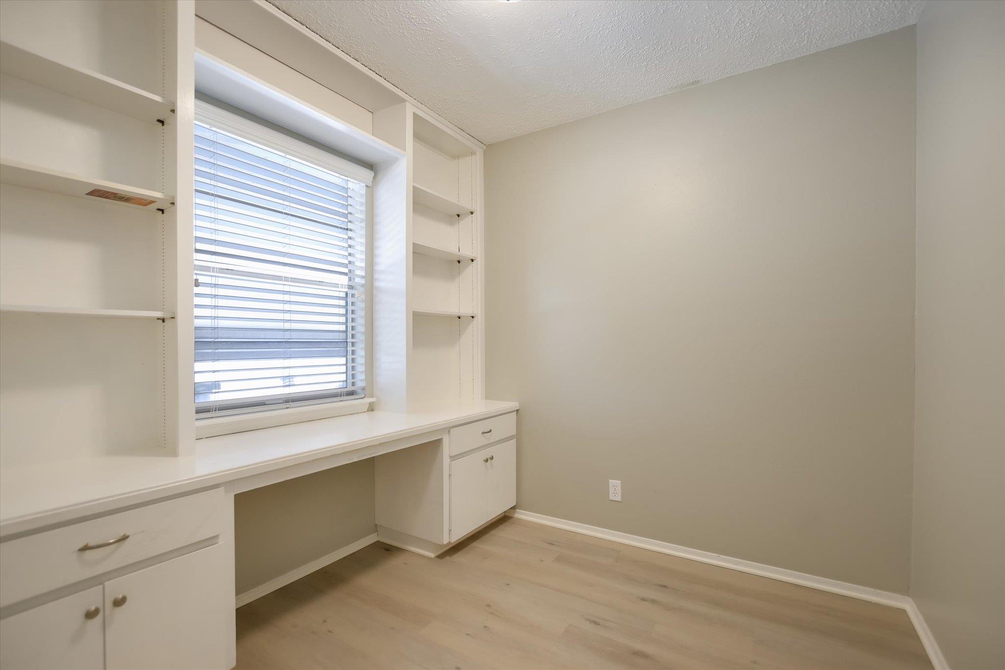 1210 Hi Stirrup # 205, Horseshoe Bay, TX 78657