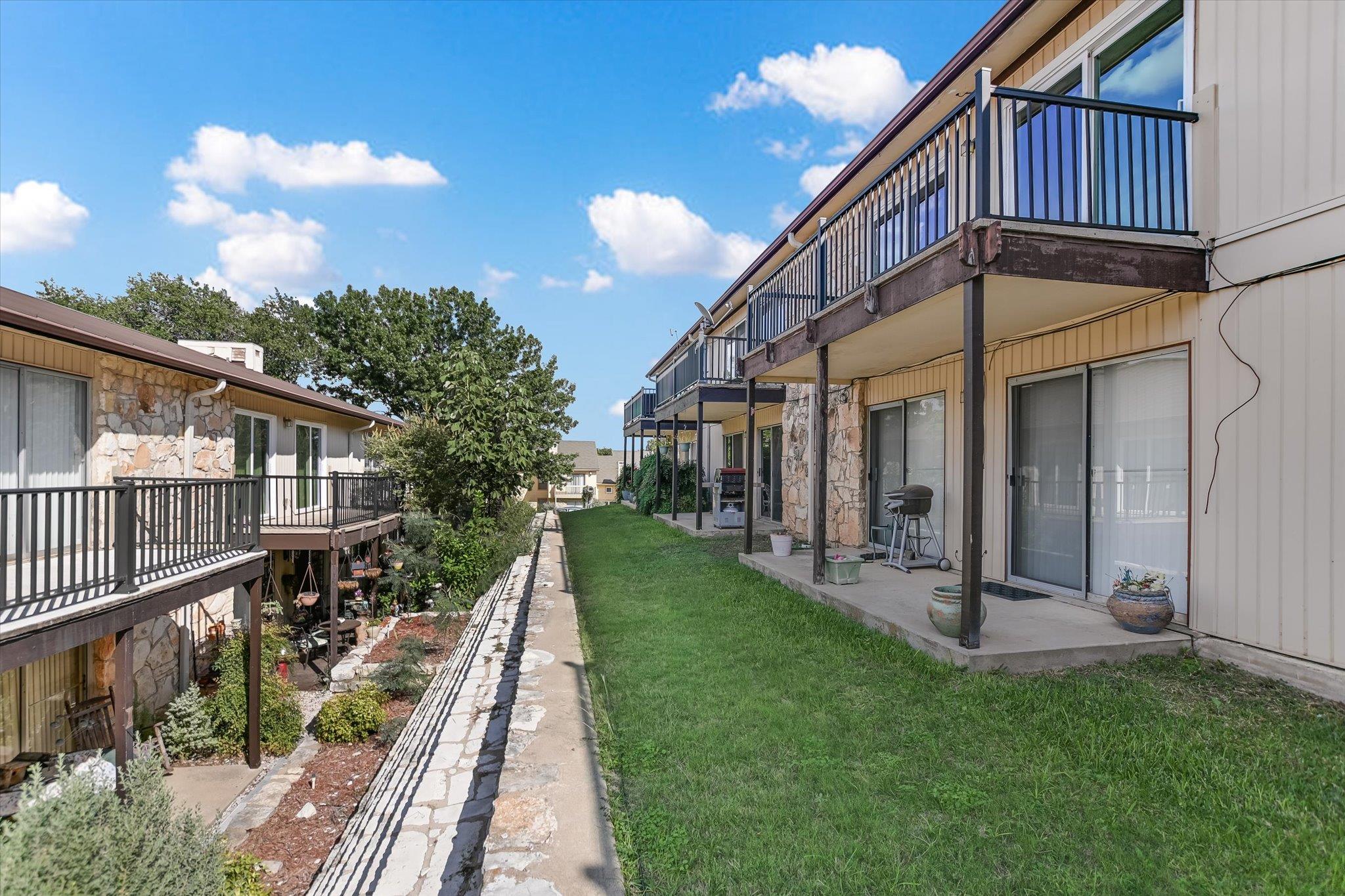 1210 Hi Stirrup # 205, Horseshoe Bay, TX 78657