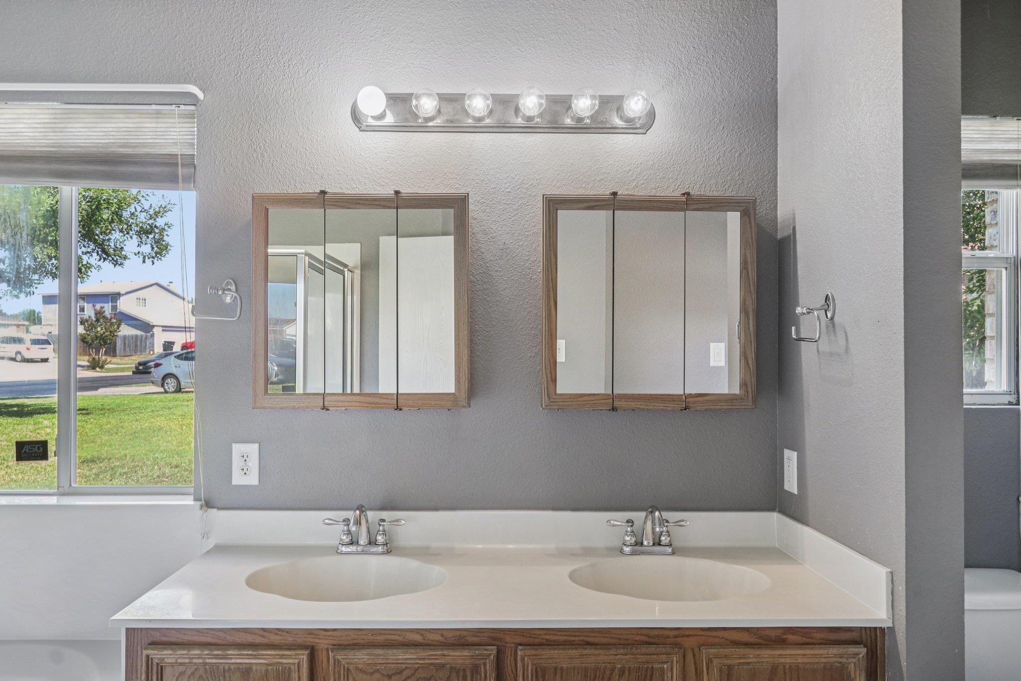 4302 Rainlily St, Killeen, TX 76542