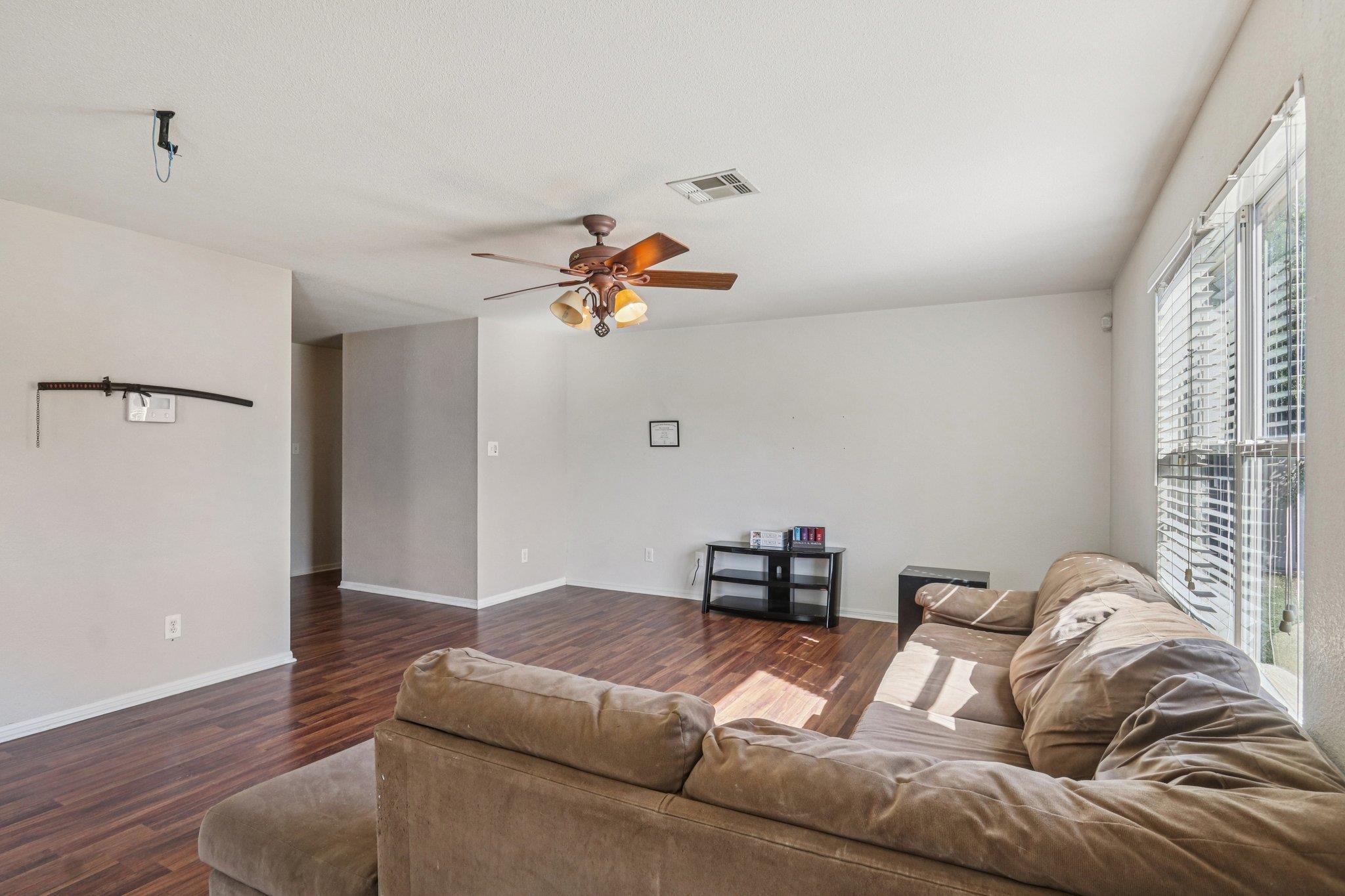 4302 Rainlily St, Killeen, TX 76542