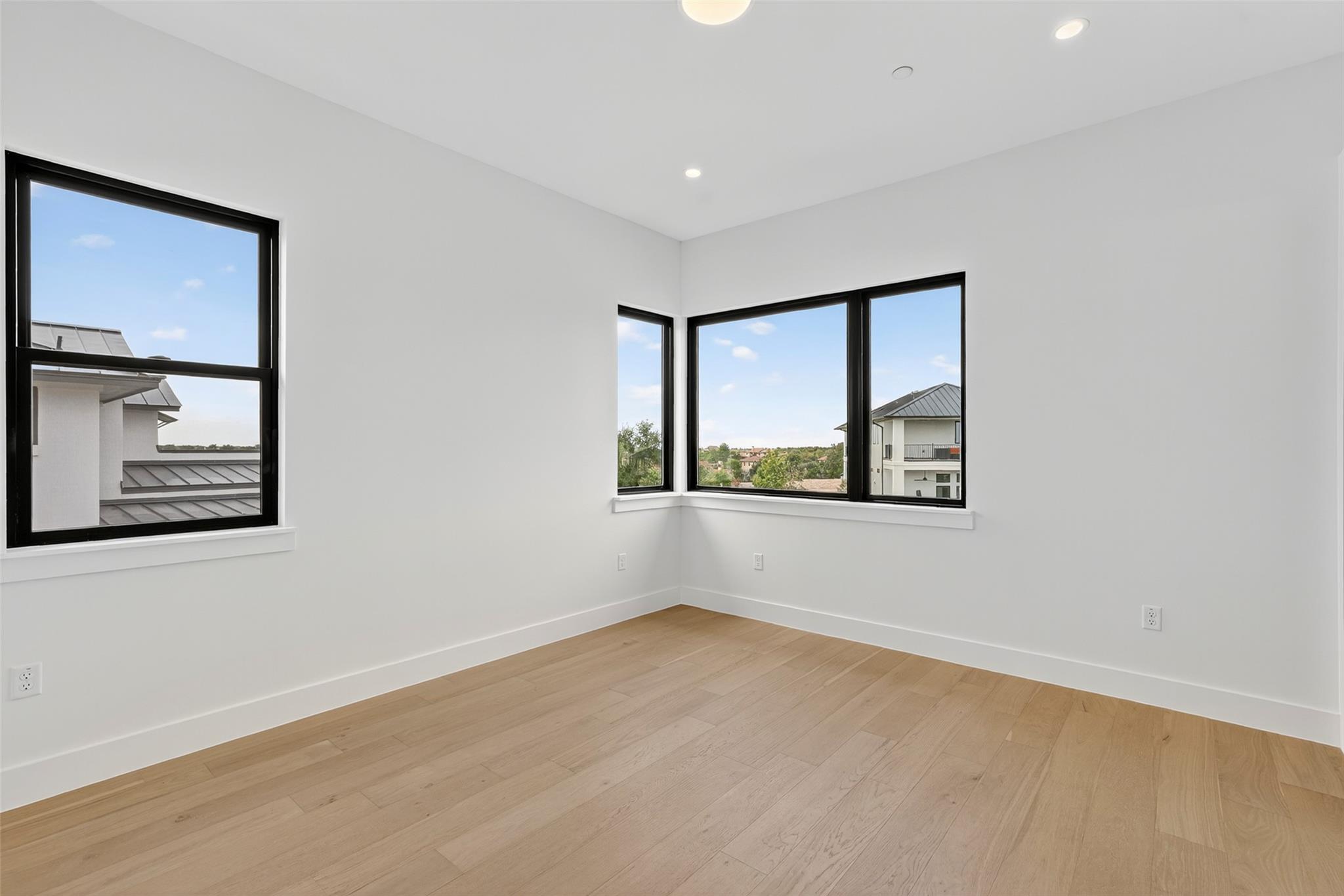 10105 Milky Way Dr, Austin, TX 78730