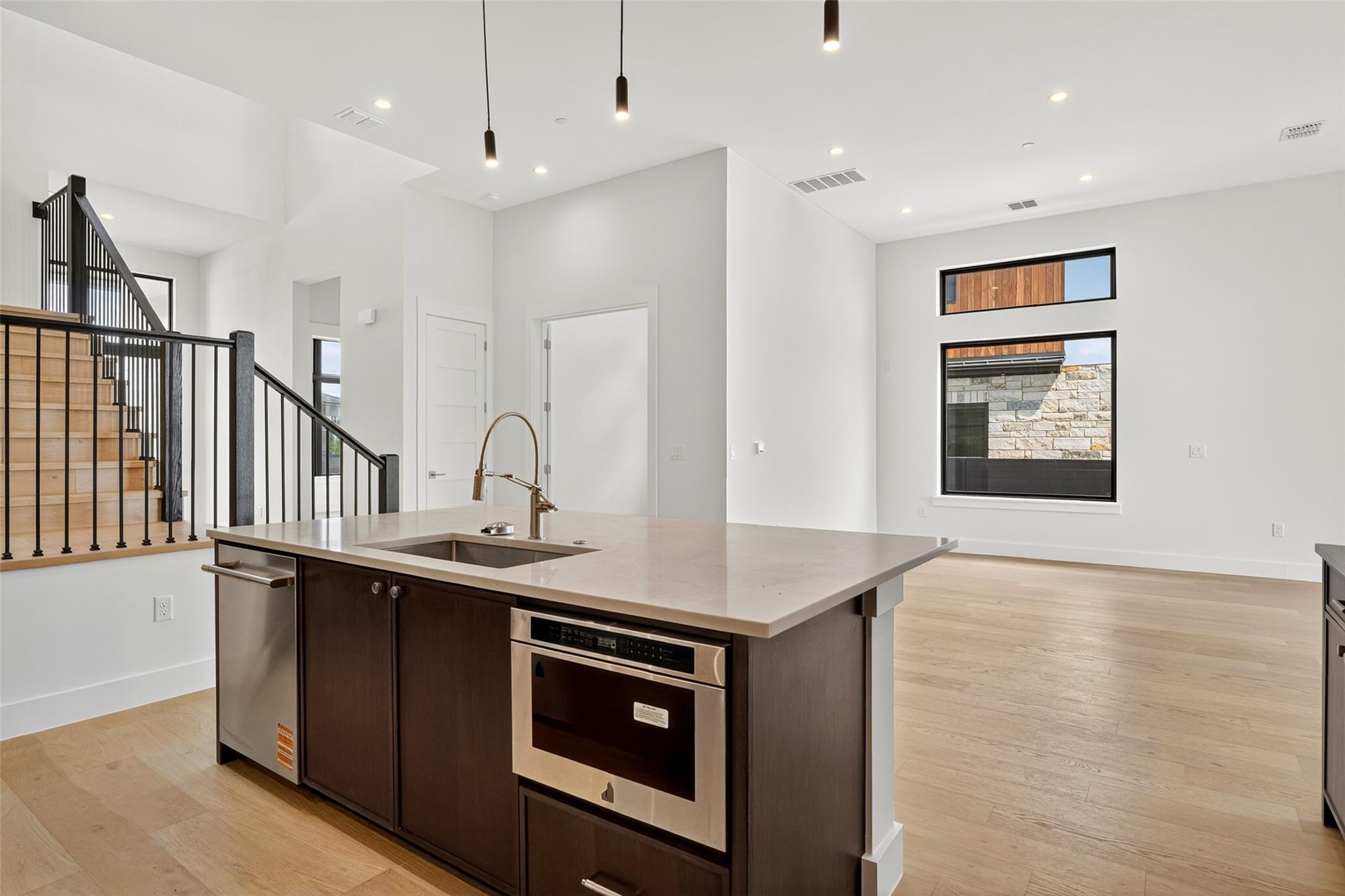 10105 Milky Way Dr, Austin, TX 78730