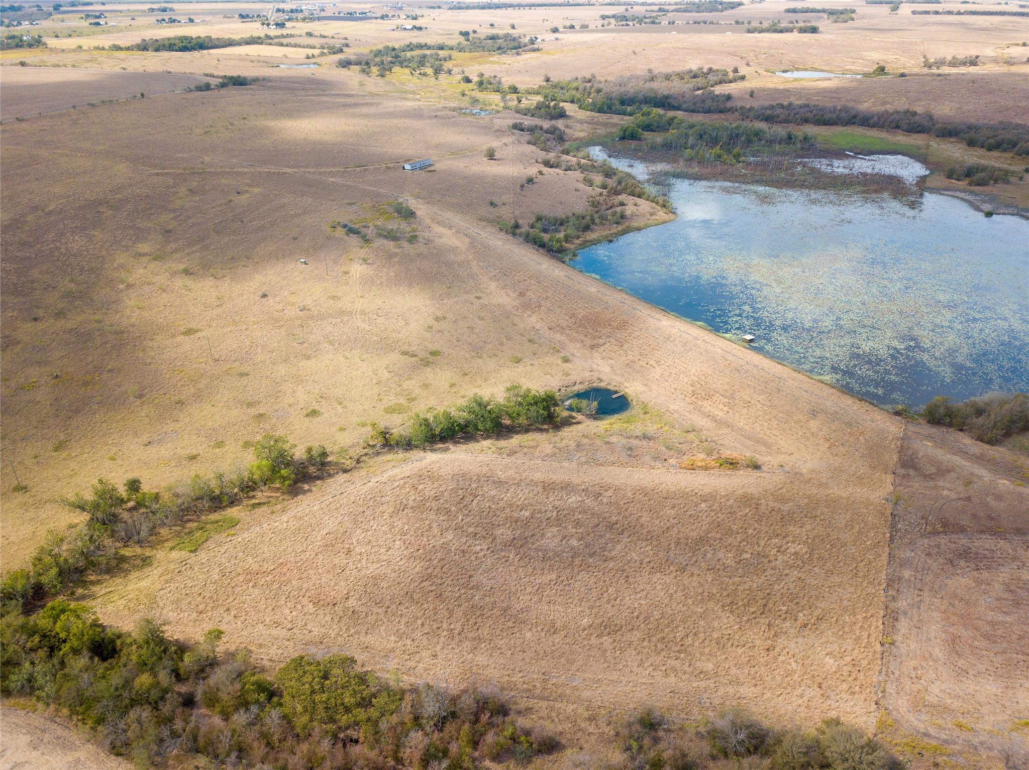 2689 County Road 419 Rd, Taylor, TX 76574