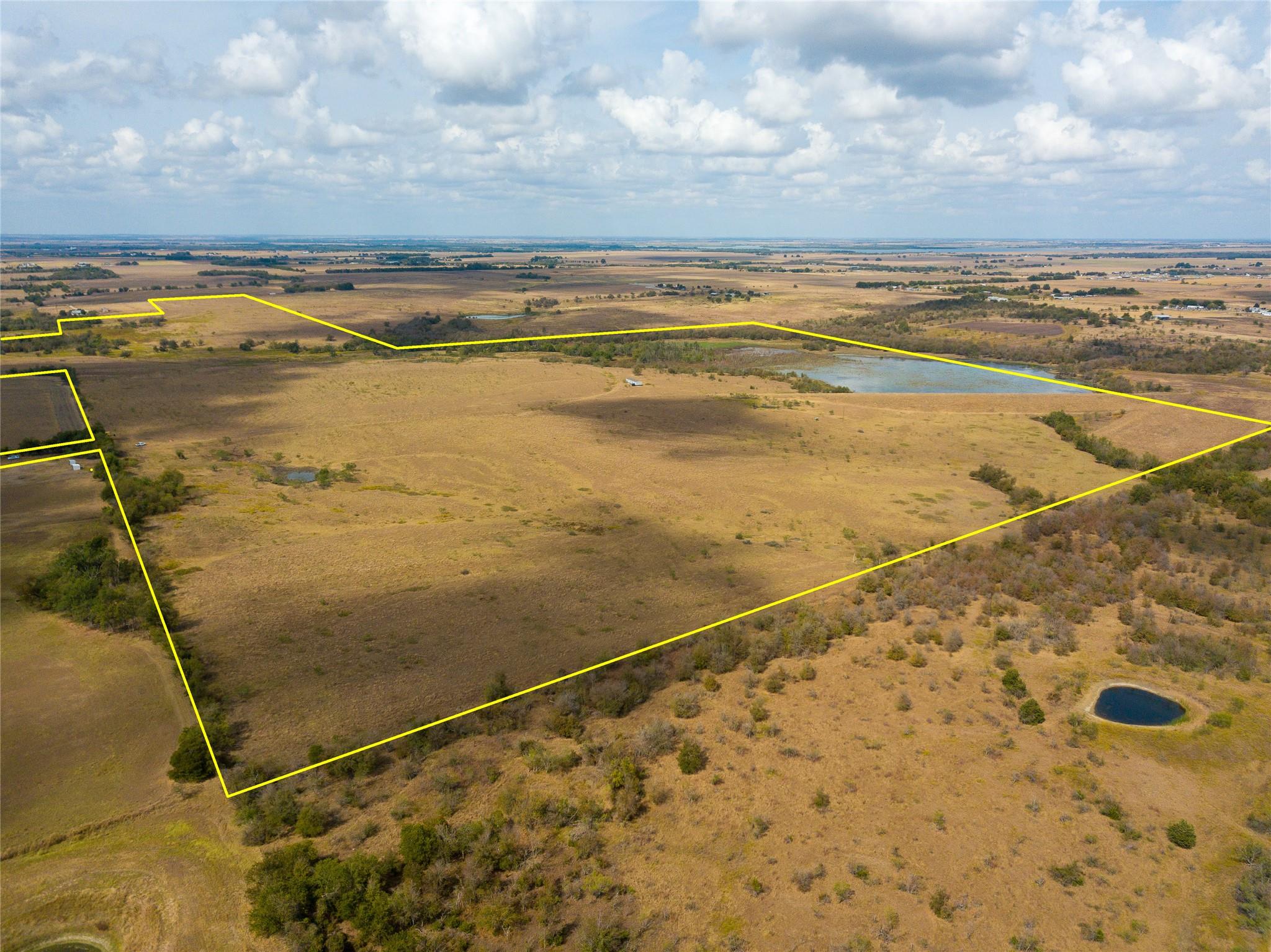 2689 County Road 419 Rd, Taylor, TX 76574