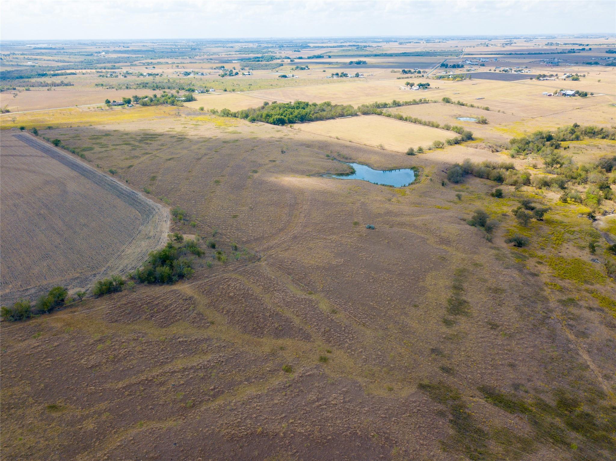 2689 County Road 419 Rd, Taylor, TX 76574