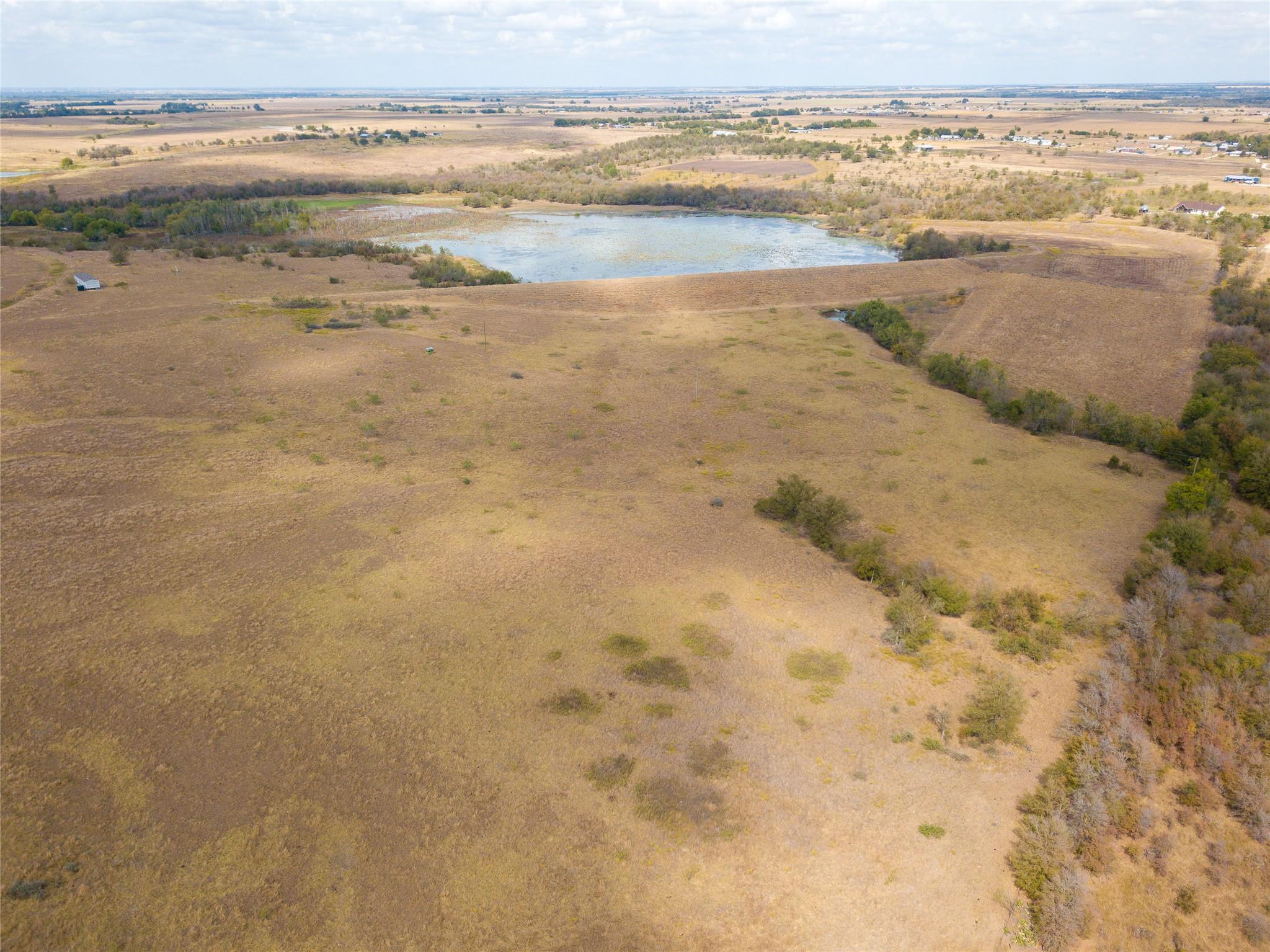 2689 County Road 419 Rd, Taylor, TX 76574