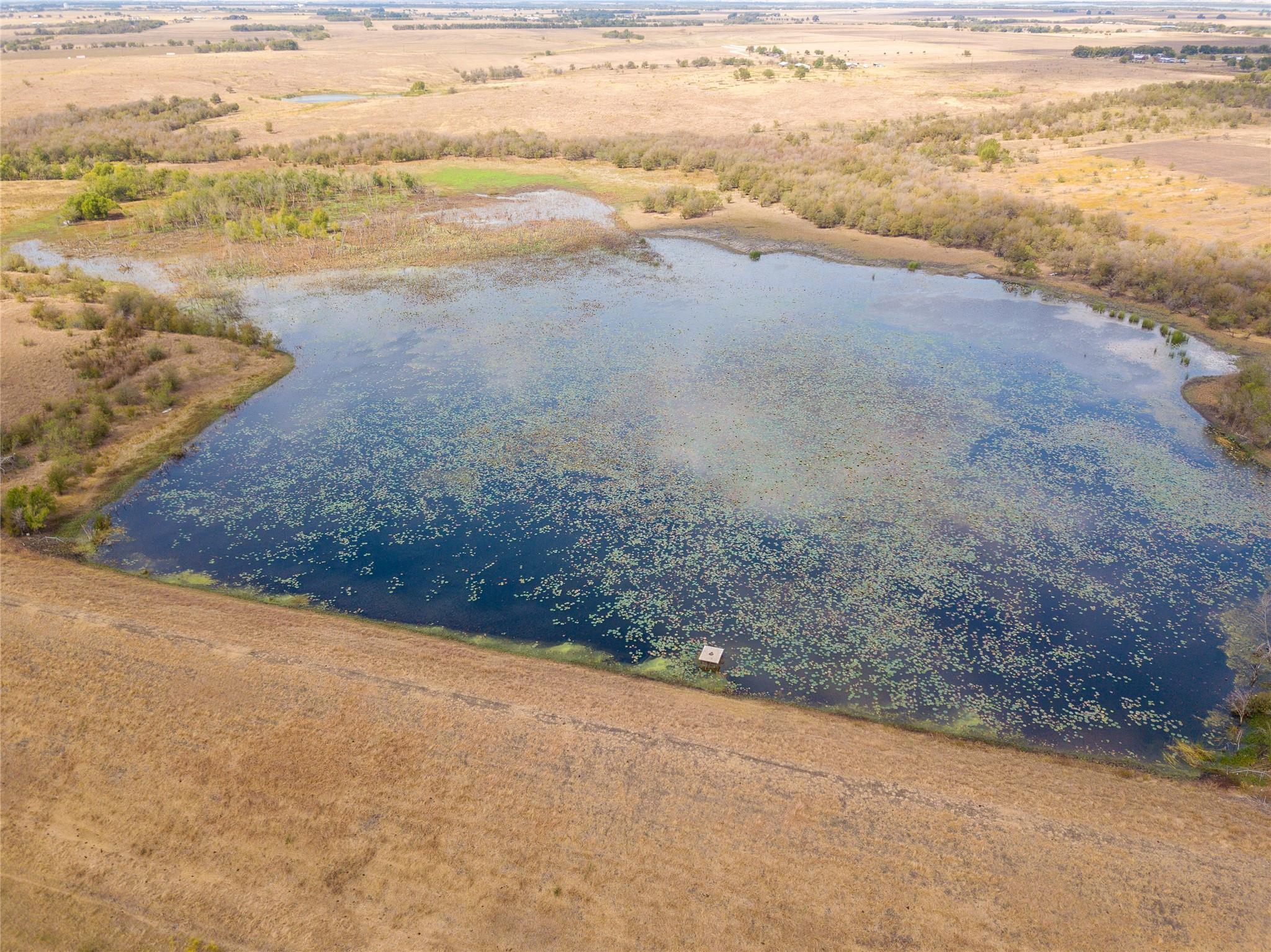 2689 County Road 419 Rd, Taylor, TX 76574