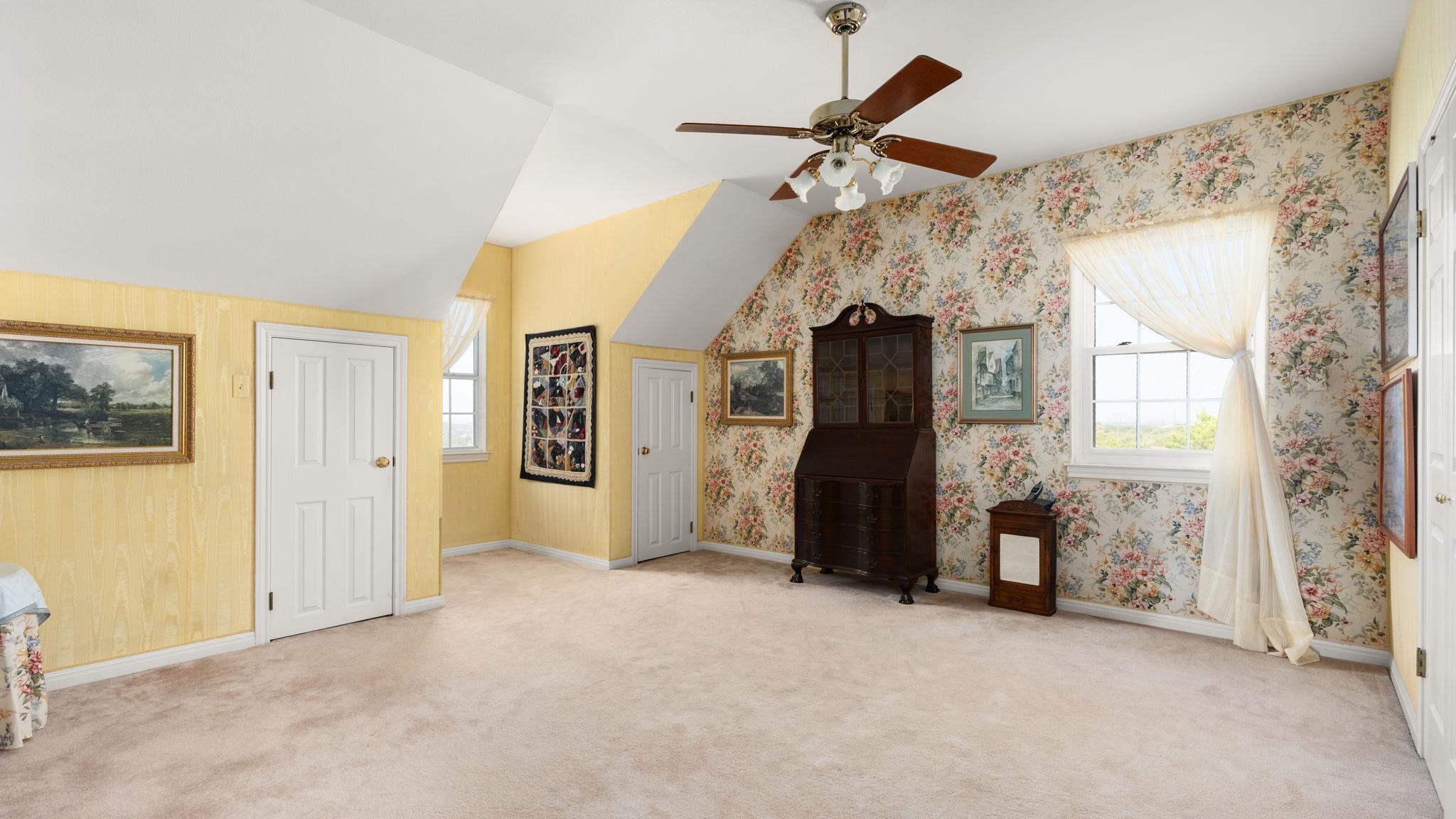 601 Hays Country Acres Rd, Dripping Springs, TX 78620