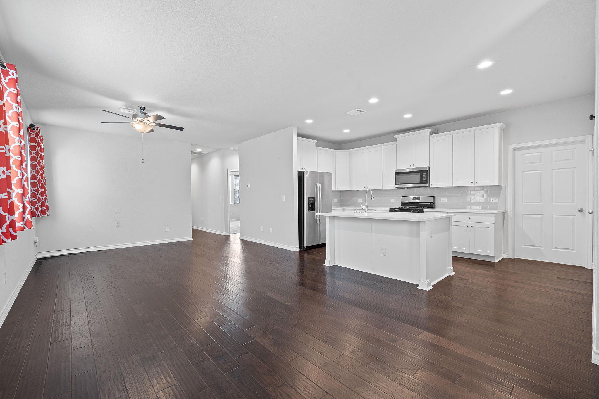 1704 W Broade St, Leander, TX 78641